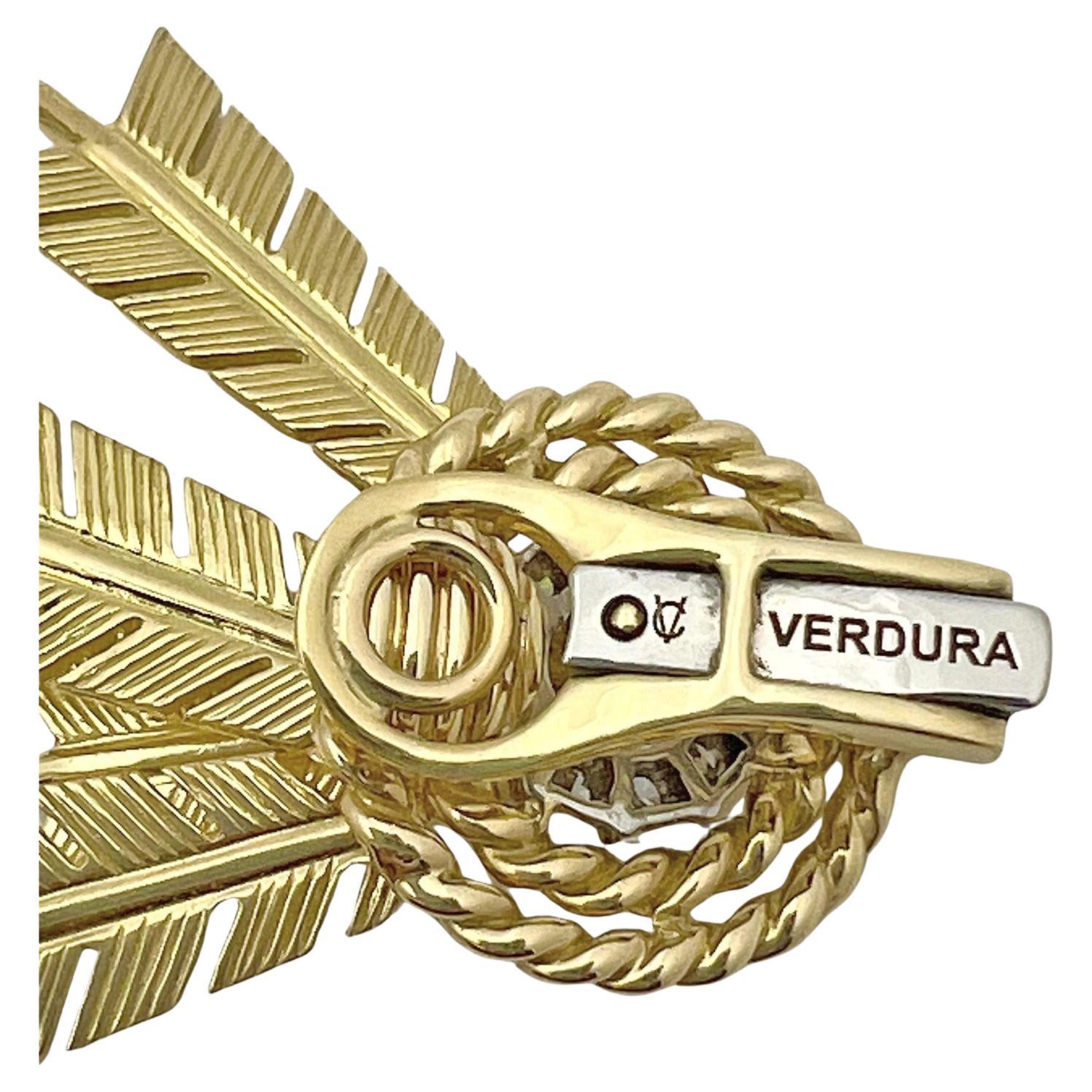 Verdura target-Ohrringe aus 18 Karat Gelbgold mit Diamanten (Brillantschliff) im Angebot