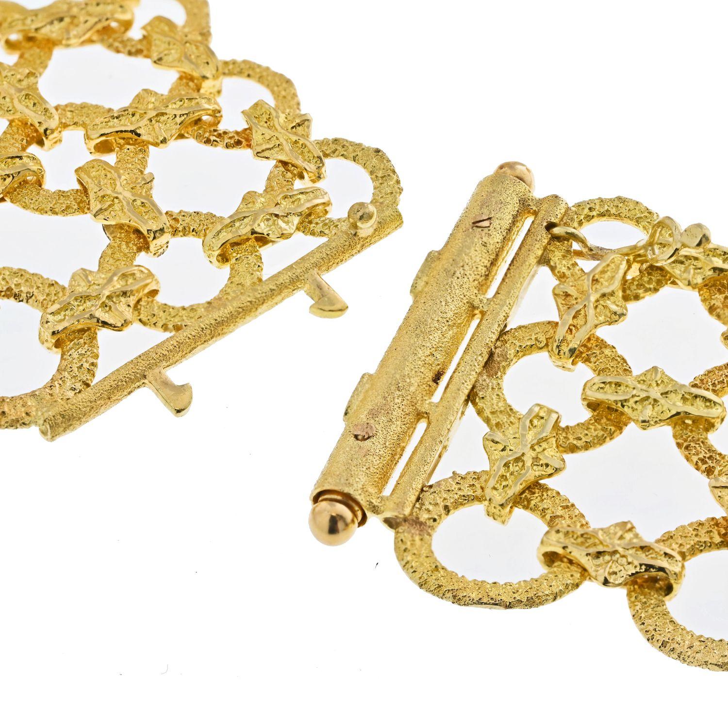 Women's Verdura 18K Yellow Gold Openwork Bib Necklace