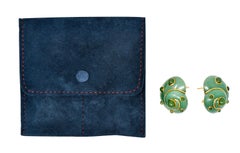 Verdura 1980's  Carved Aventurine Nephrite Jade Cabochon 18 Karat Yellow