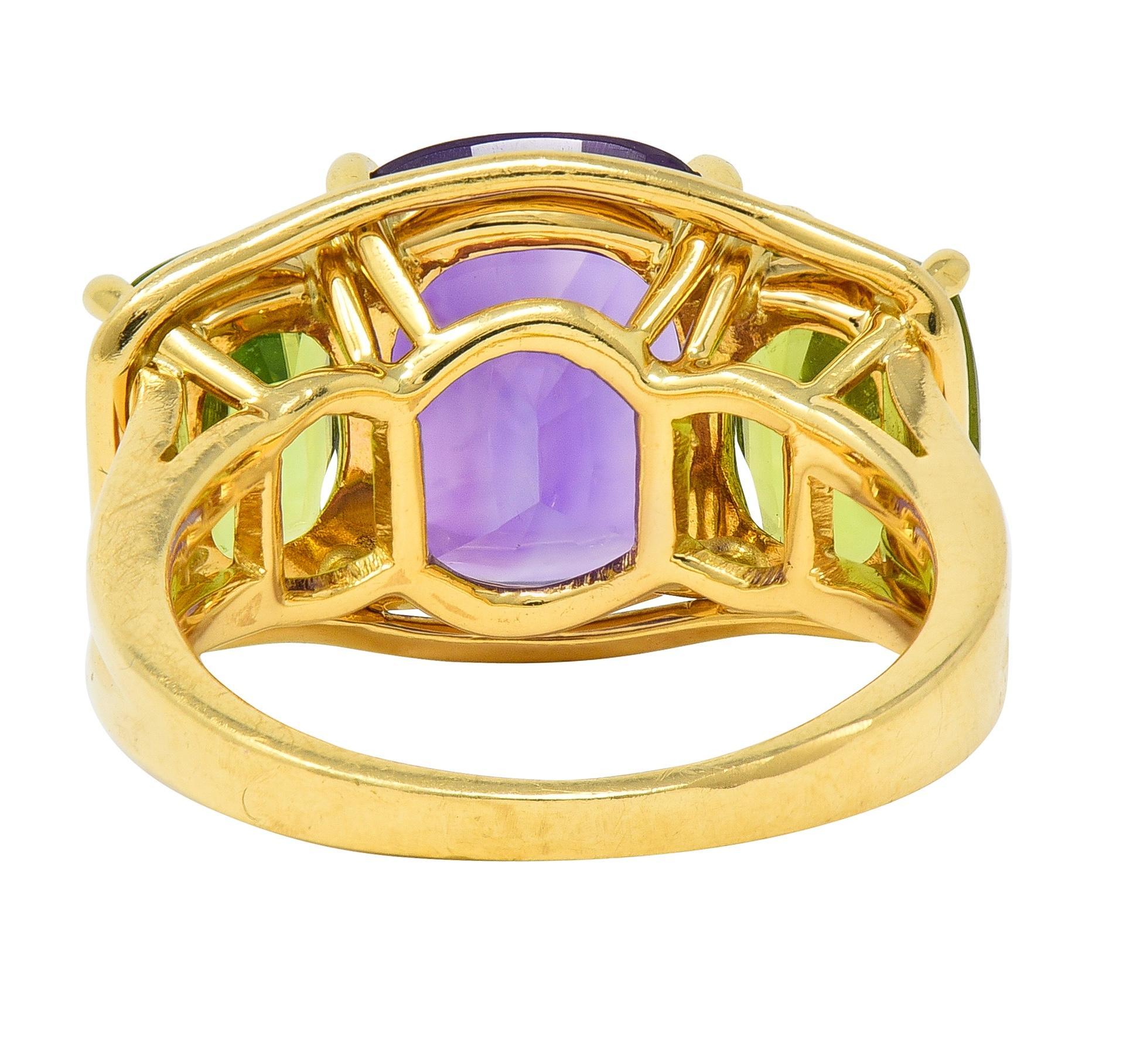Verdura 1990 Ametista Peridoto Oro Giallo 18 Carati Anello Vintage con Tre Pietre In condizioni ottime in vendita a Philadelphia, PA