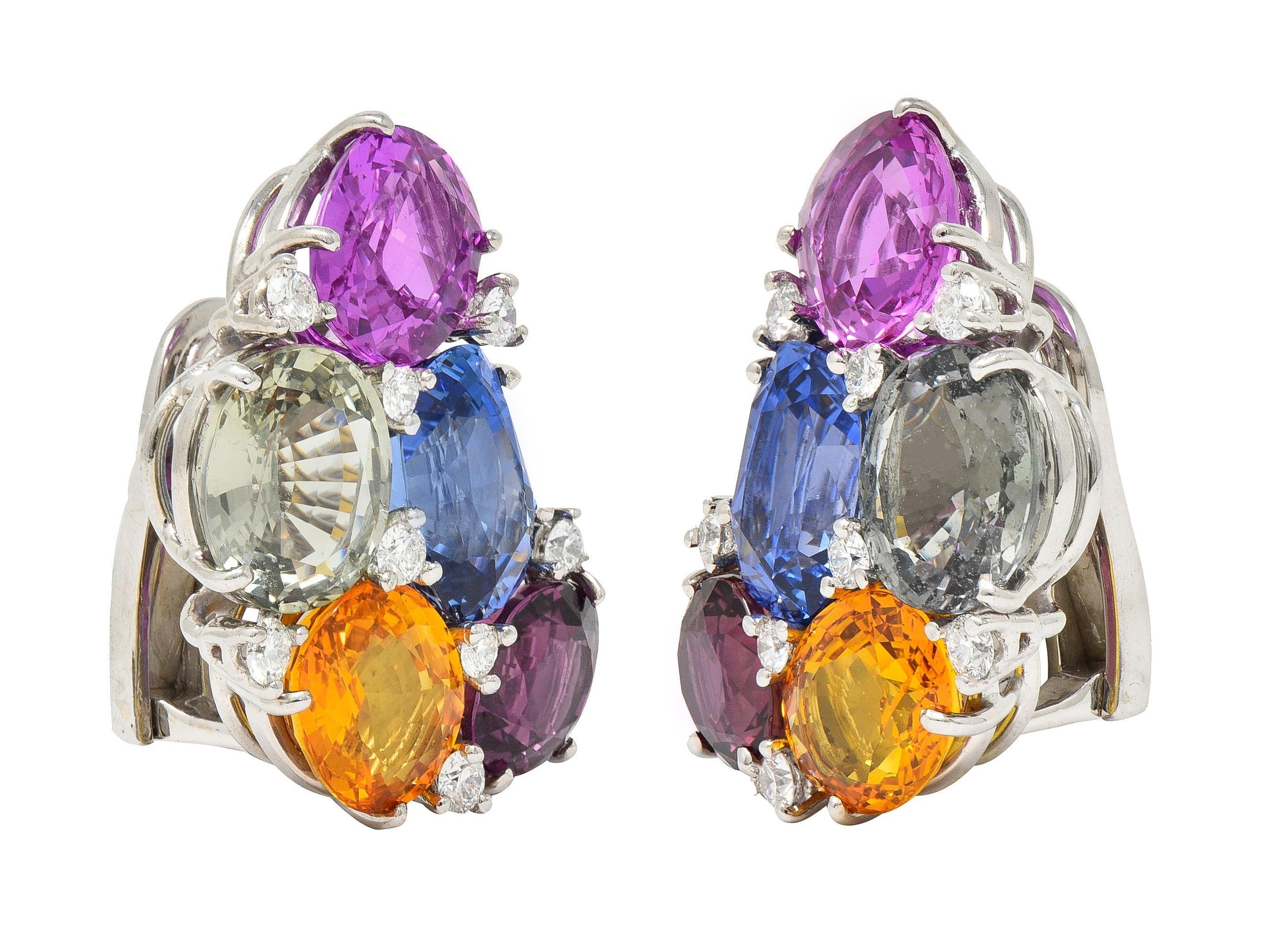 Verdura, boucles d'oreilles vintage en platine avec saphir bleu multicolore 40,02 carats poids total et diamants en vente 3