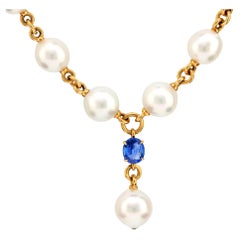 Verdura, collier goutte d'eau en or jaune 18 carats avec perles des mers du Sud et saphirs de 5,60 carats
