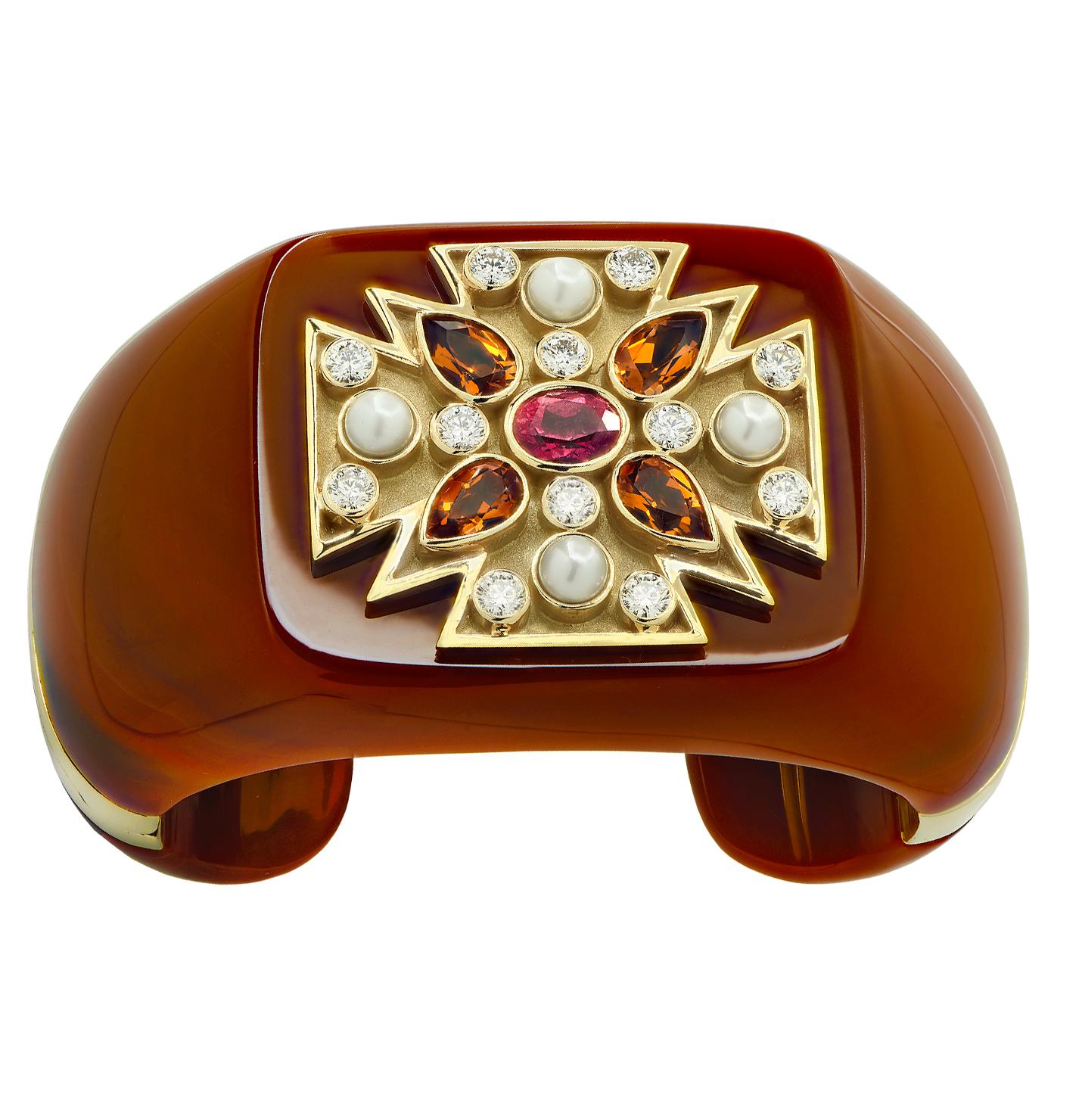 Modern Verdura Agate Maltese Cross Cuff Bracelet