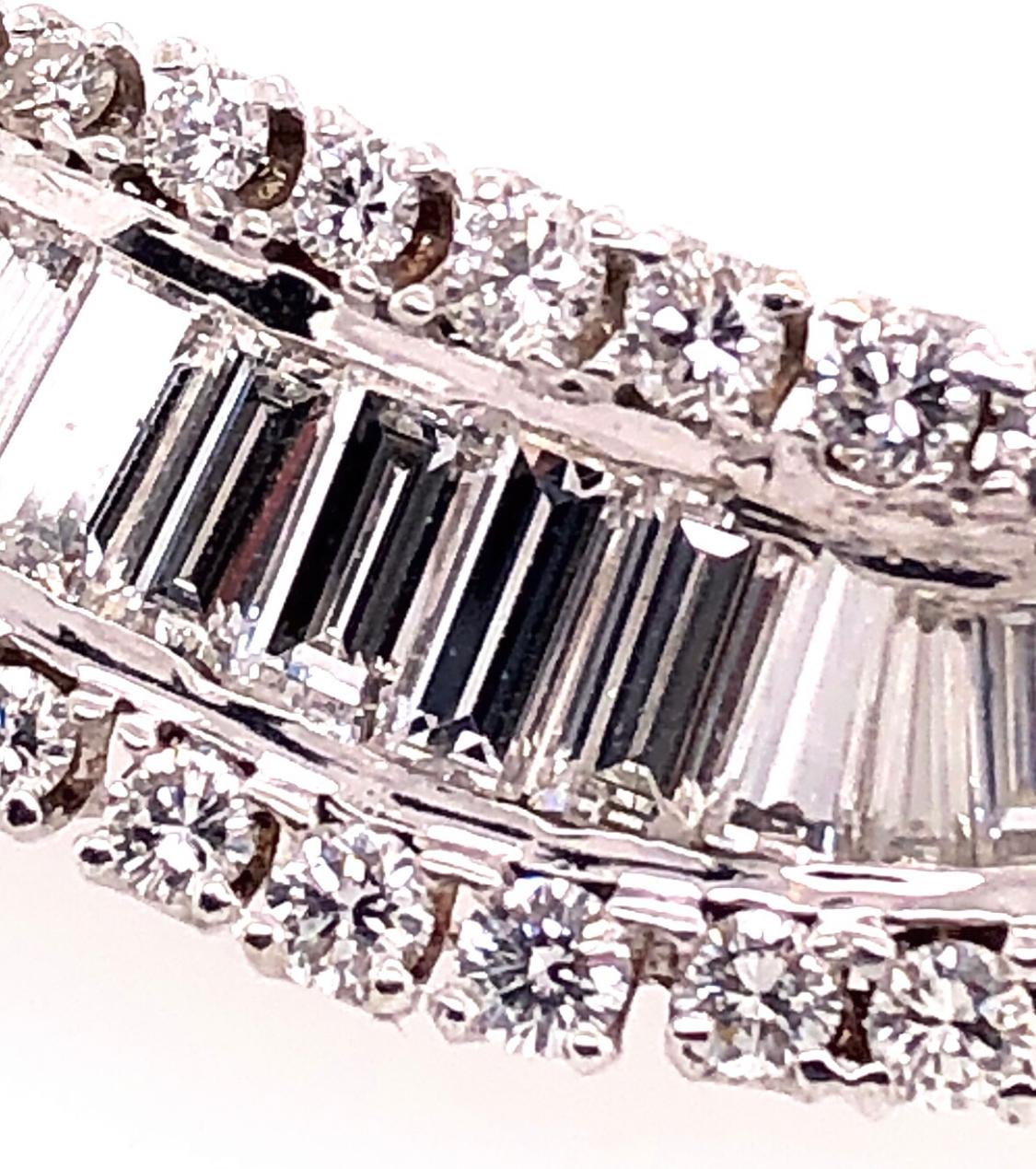Contemporain Verdura Broche / épingle en diamants baguettes et ronds de 10 carats TDW en vente