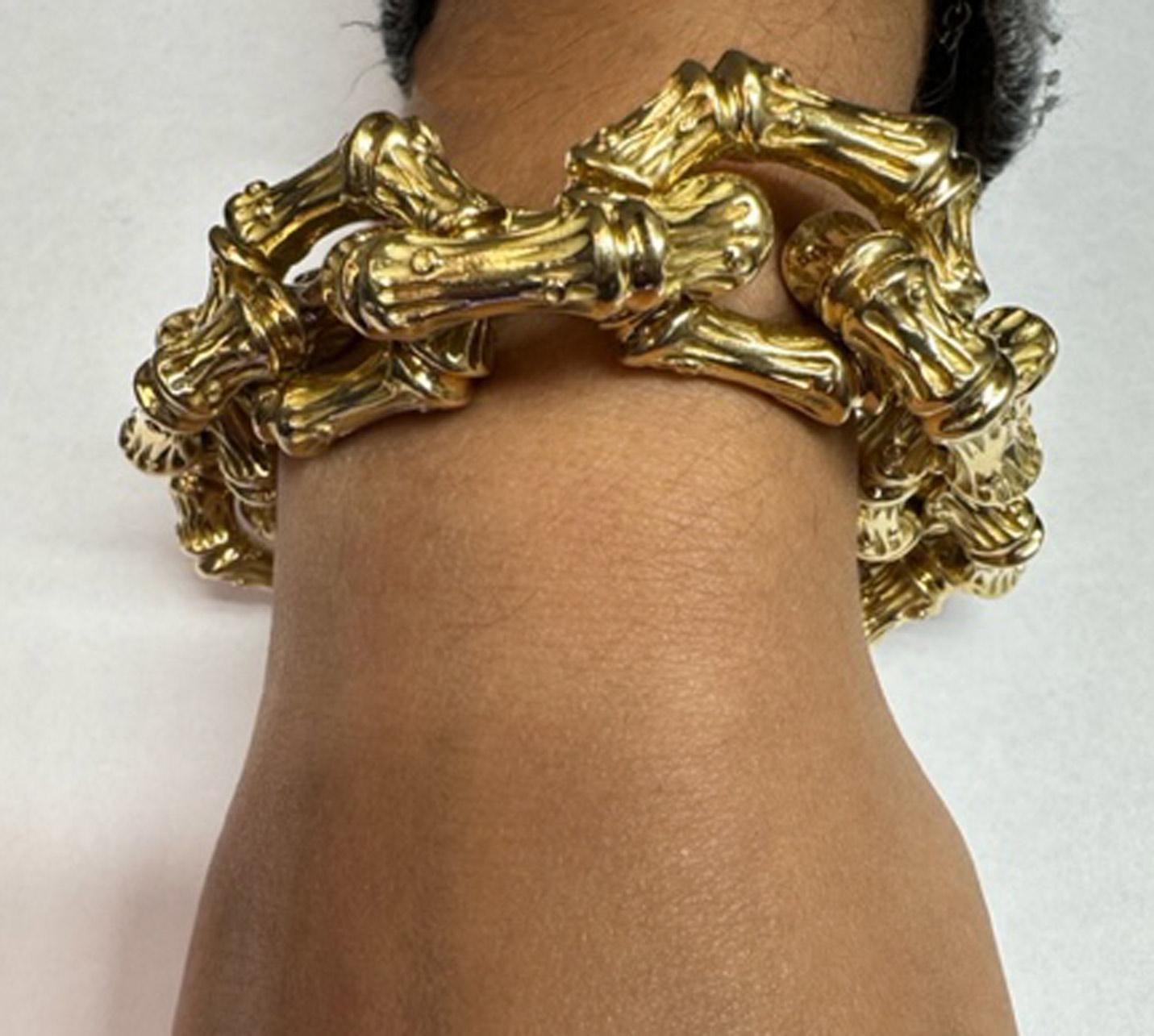 Women's or Men's Verdura Bambo Link 18 Karat Yellow Gold Bracelet For Sale