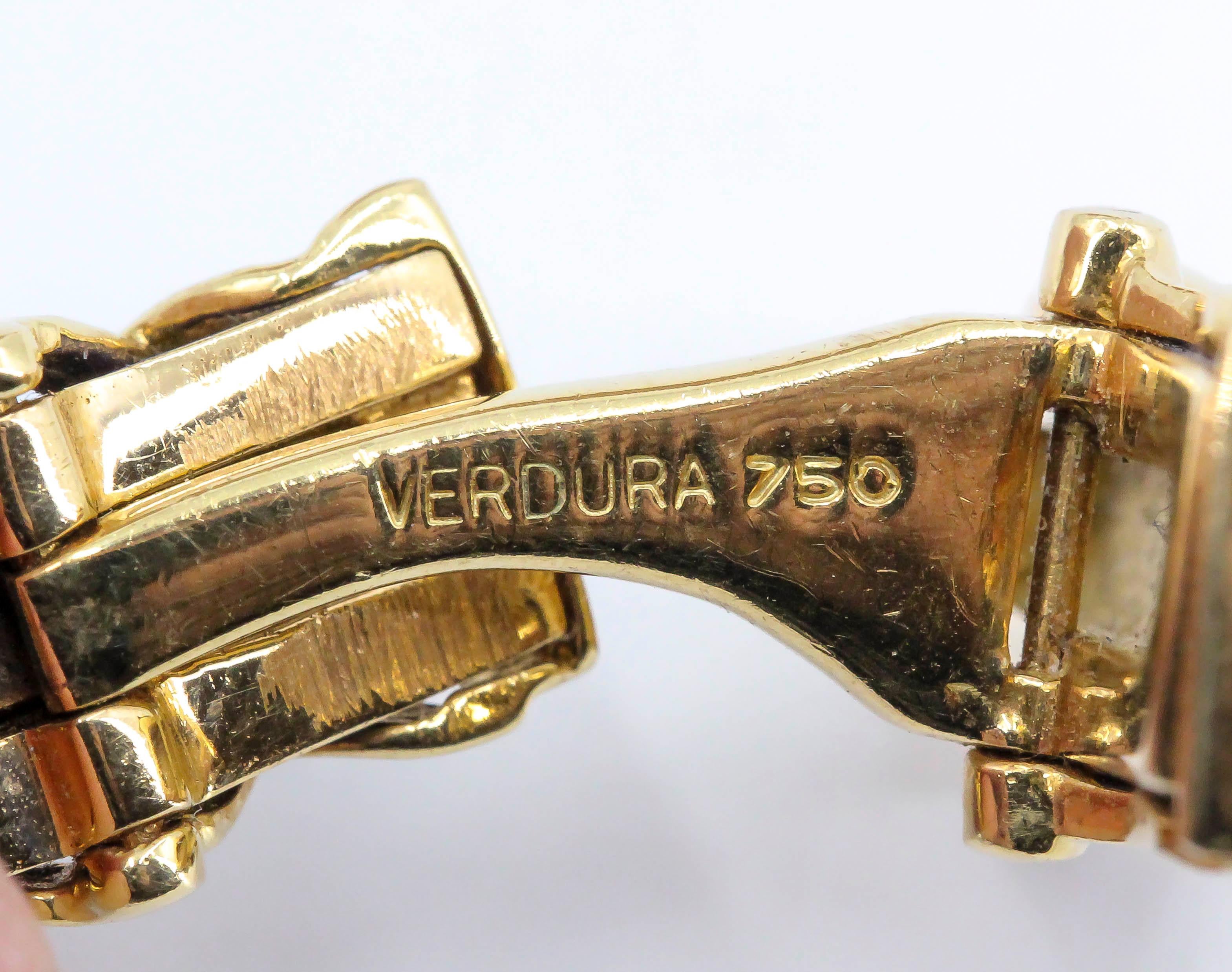 Verdura Blue Lapis and 18 Karat Gold Criss Cross Bar Cufflinks 3