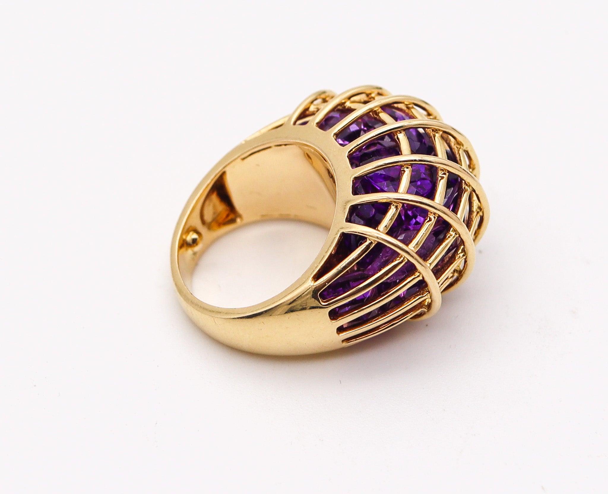 VERDURA Caged Cocktail Ring In 18Kt Yellow Gold With 25 Purples Amethysts In Excellent Condition For Sale In Miami, FL