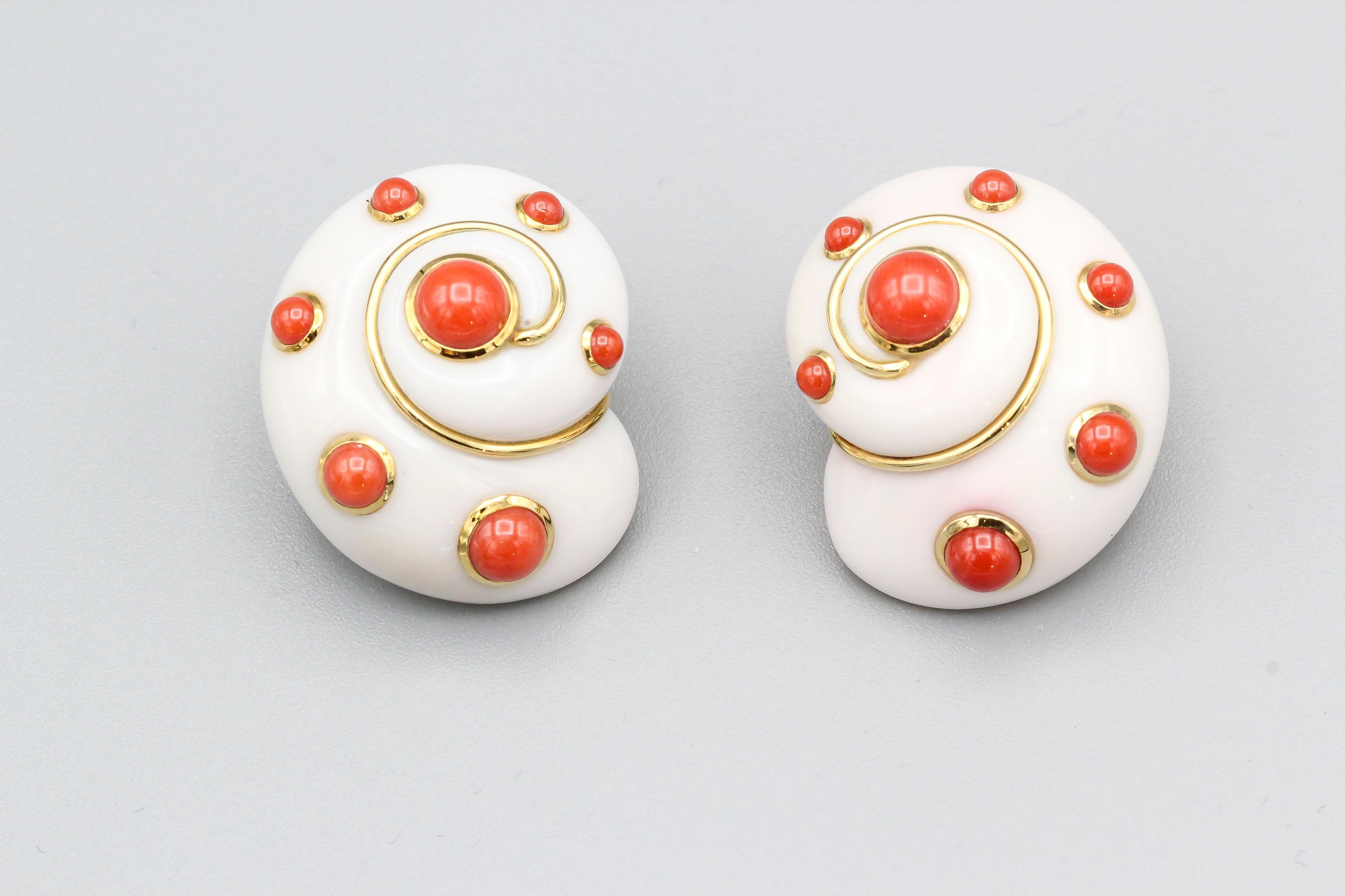 Very fine coral and 18K yellow gold shell earclips by 