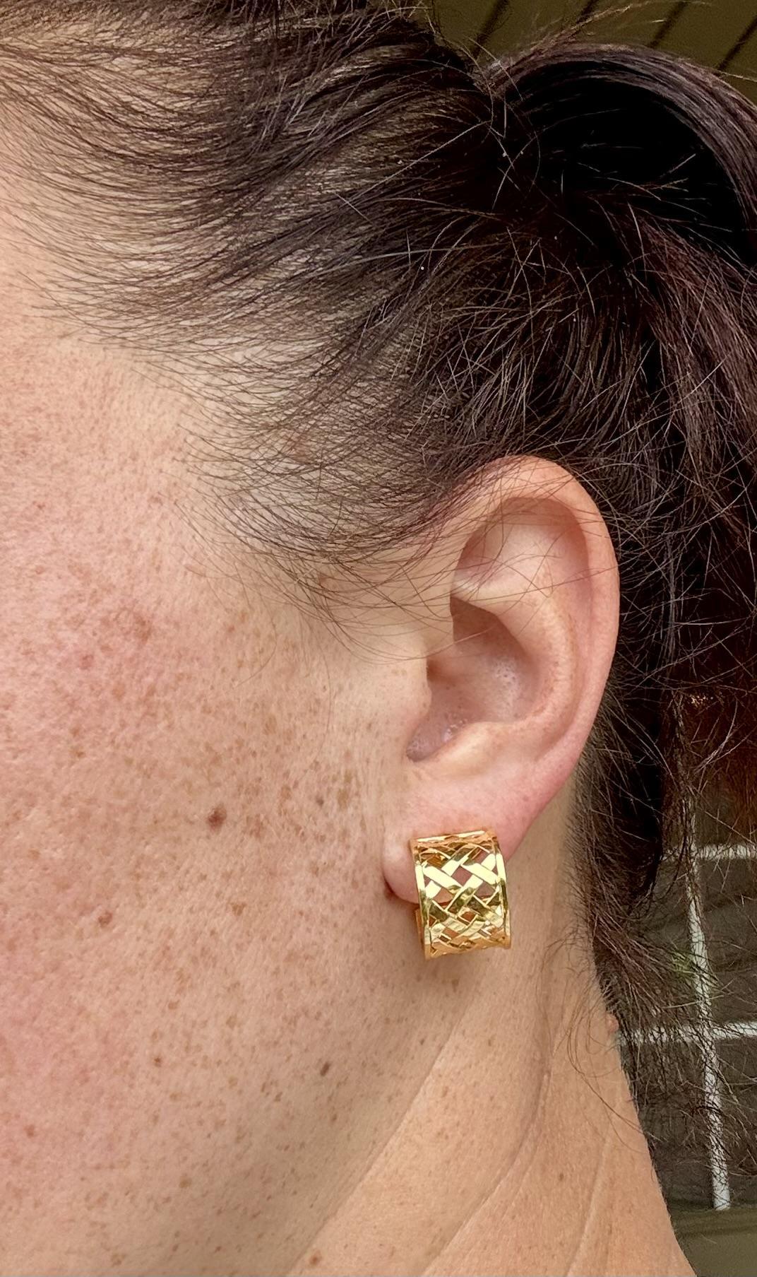 Verdura Créoles croisées en or jaune 18 carats en vente 4