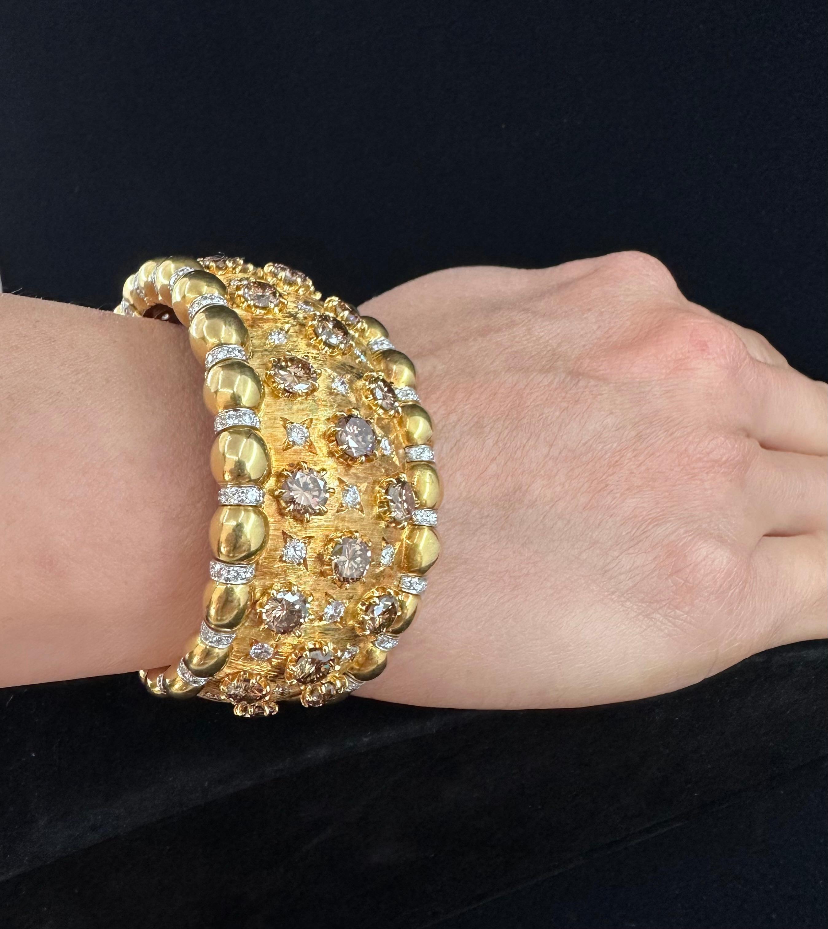 Verdura Cuff Bracelet Natural Colored Diamonds 18k Gold & Platinum   For Sale 5