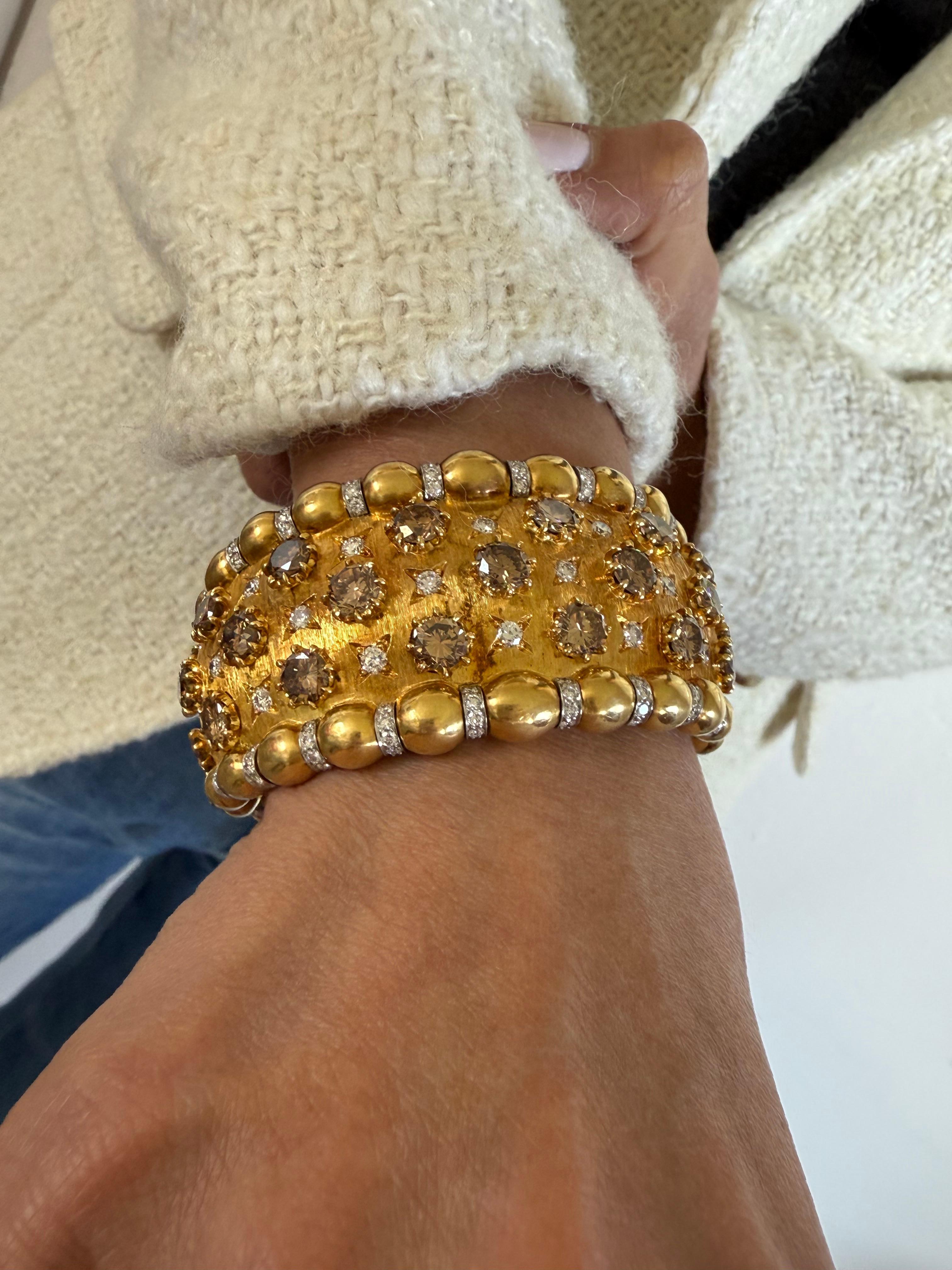 Verdura Cuff Bracelet Natural Colored Diamonds 18k Gold & Platinum For Sale 8