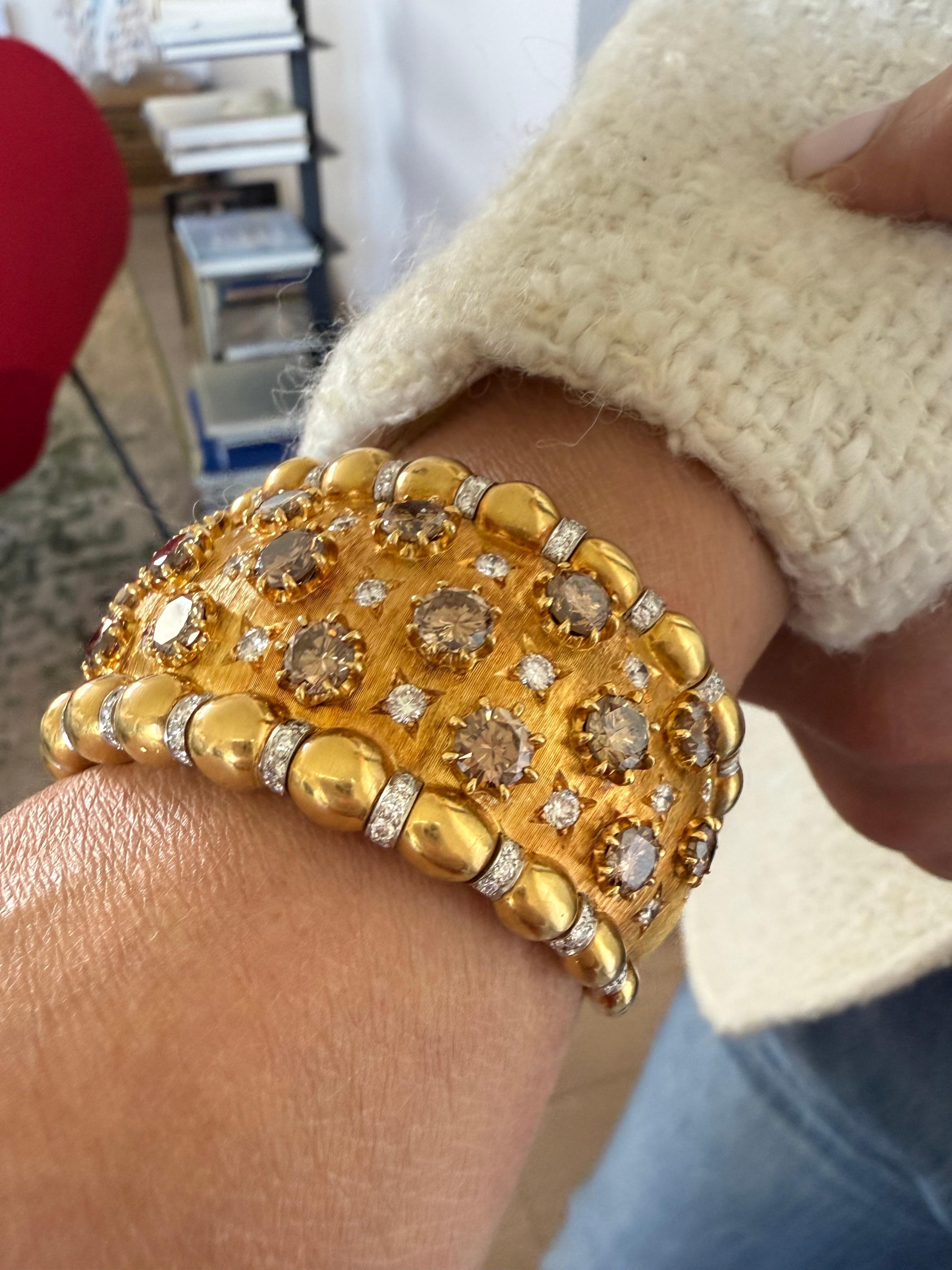 Verdura Cuff Bracelet Natural Colored Diamonds 18k Gold & Platinum For Sale 10