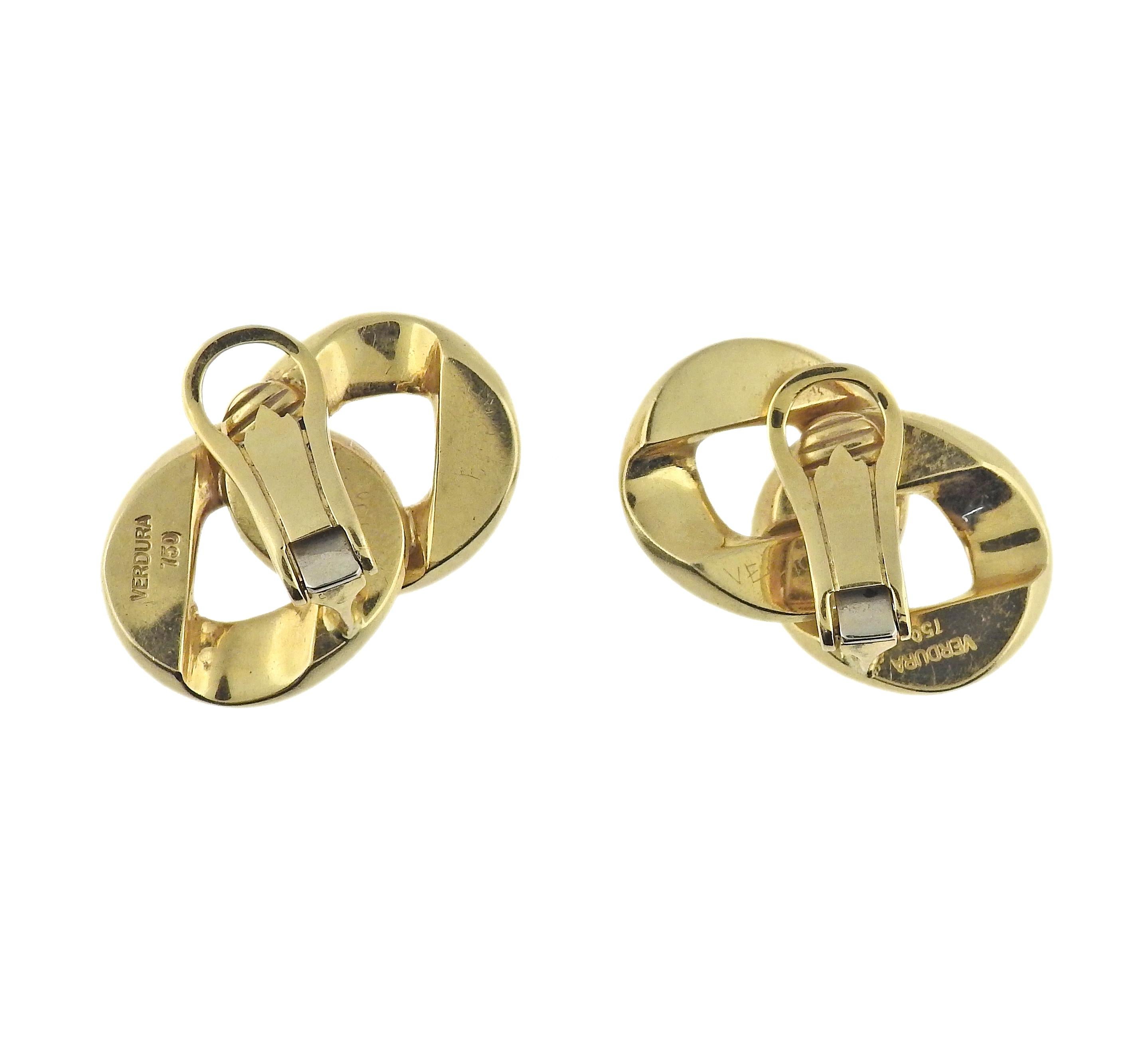 Pair of 18k gold curb link earrings by Verdura. Current retail $7250. Earrings are 27mm x 17mm. Weight 29.5 grams. Marked: Verdura, 750. 