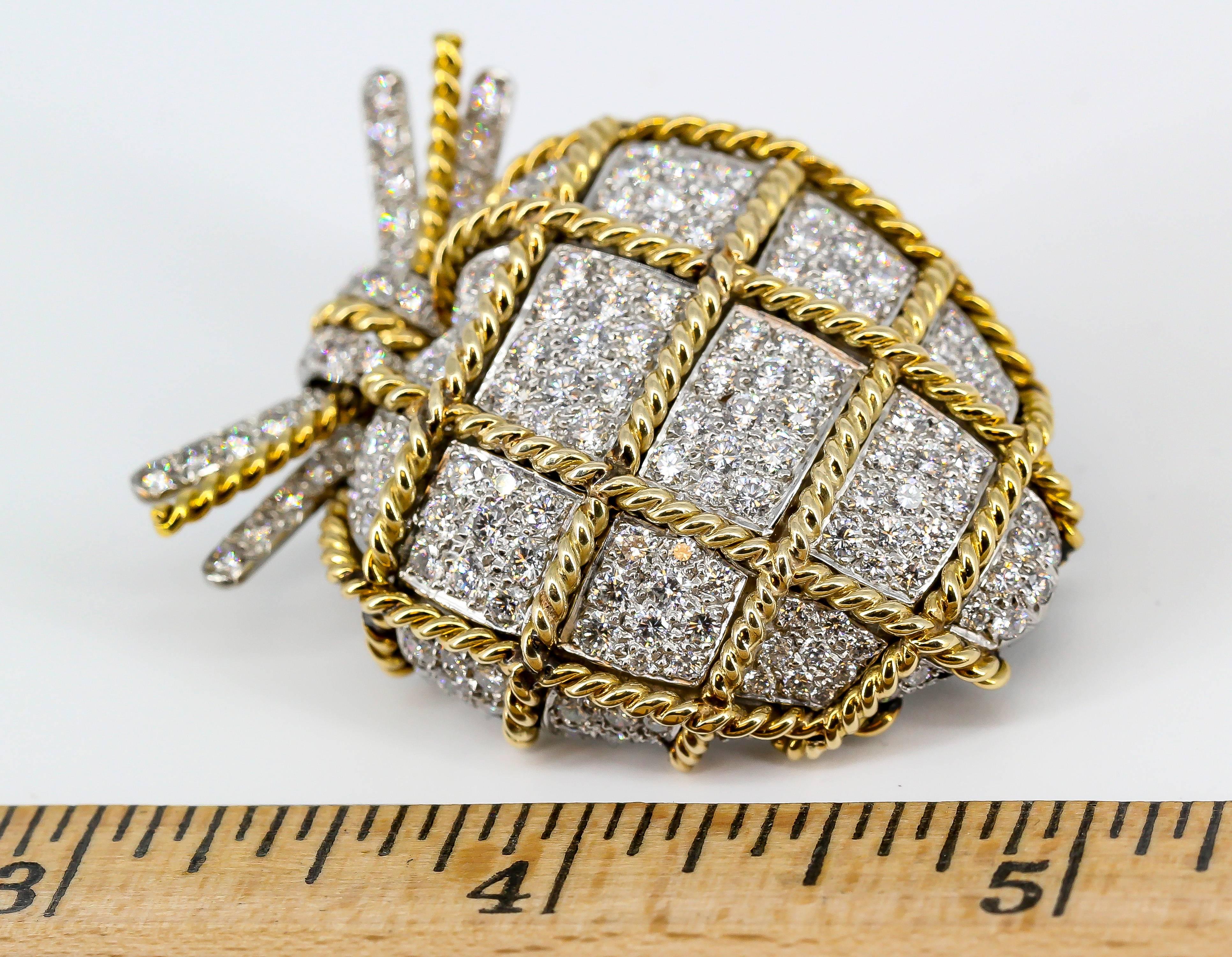 Verdura Diamond, Platinum and Gold Wrapped Heart Brooch 1