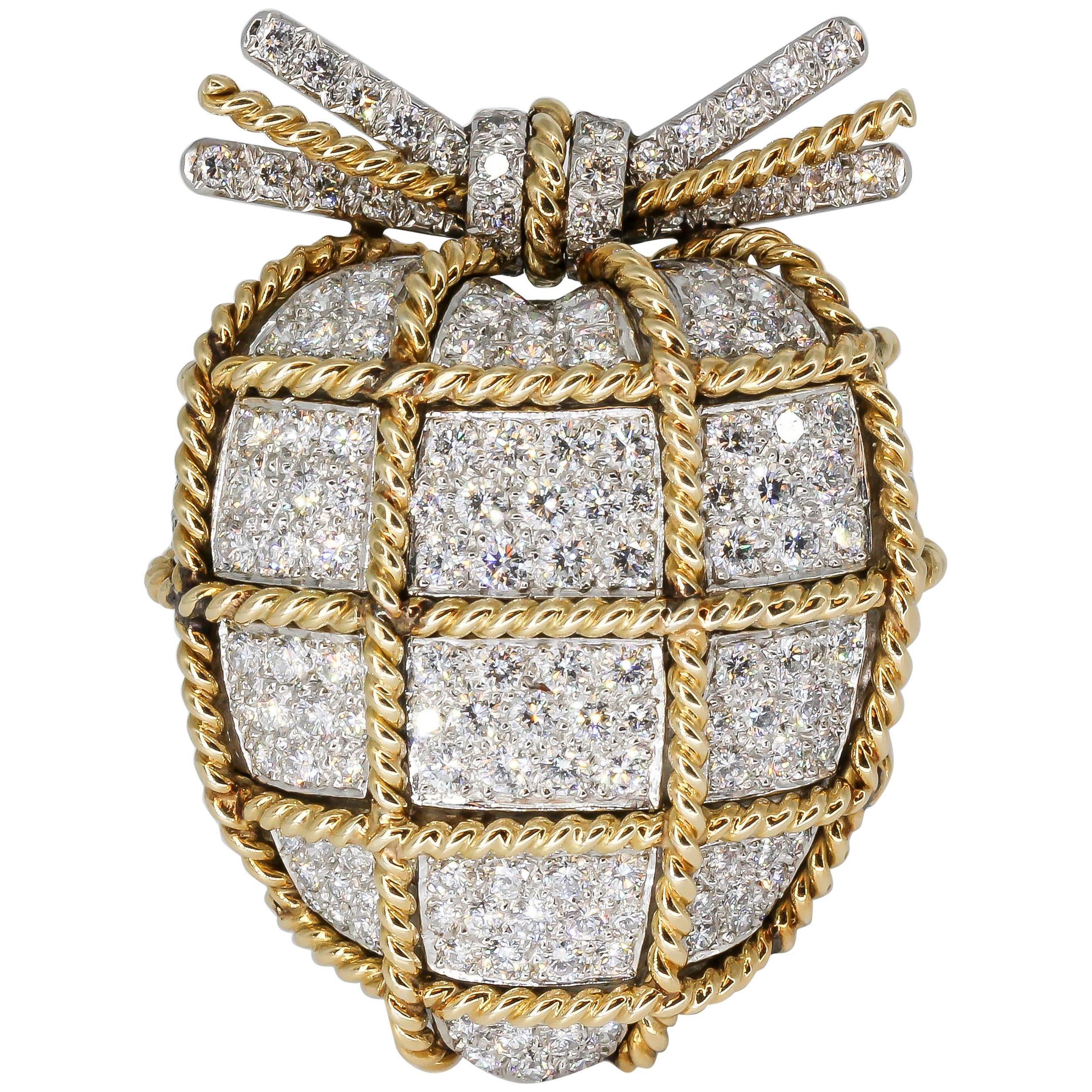 Verdura Diamond, Platinum and Gold Wrapped Heart Brooch