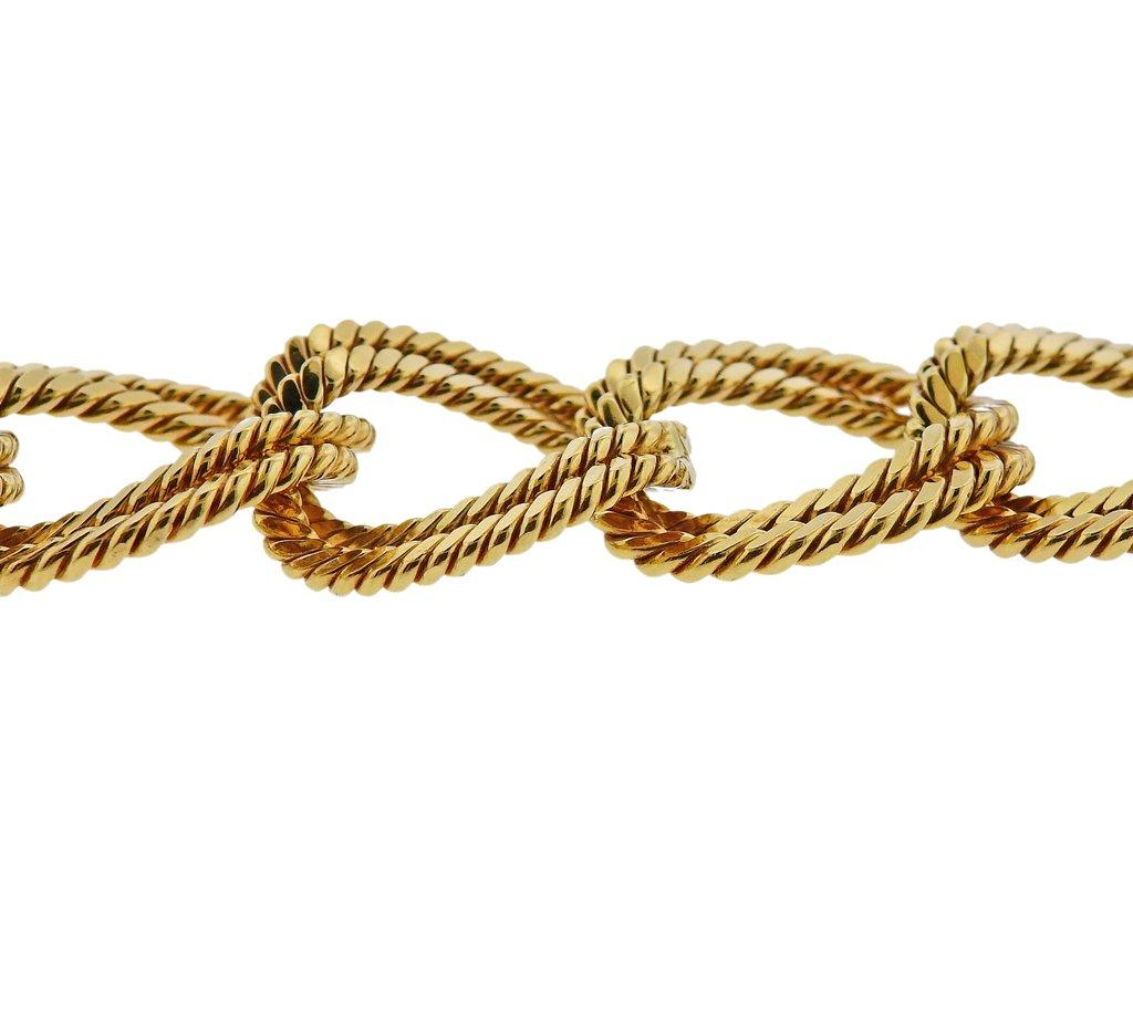 Verdura Gold Link Bracelet In Excellent Condition In Lambertville, NJ