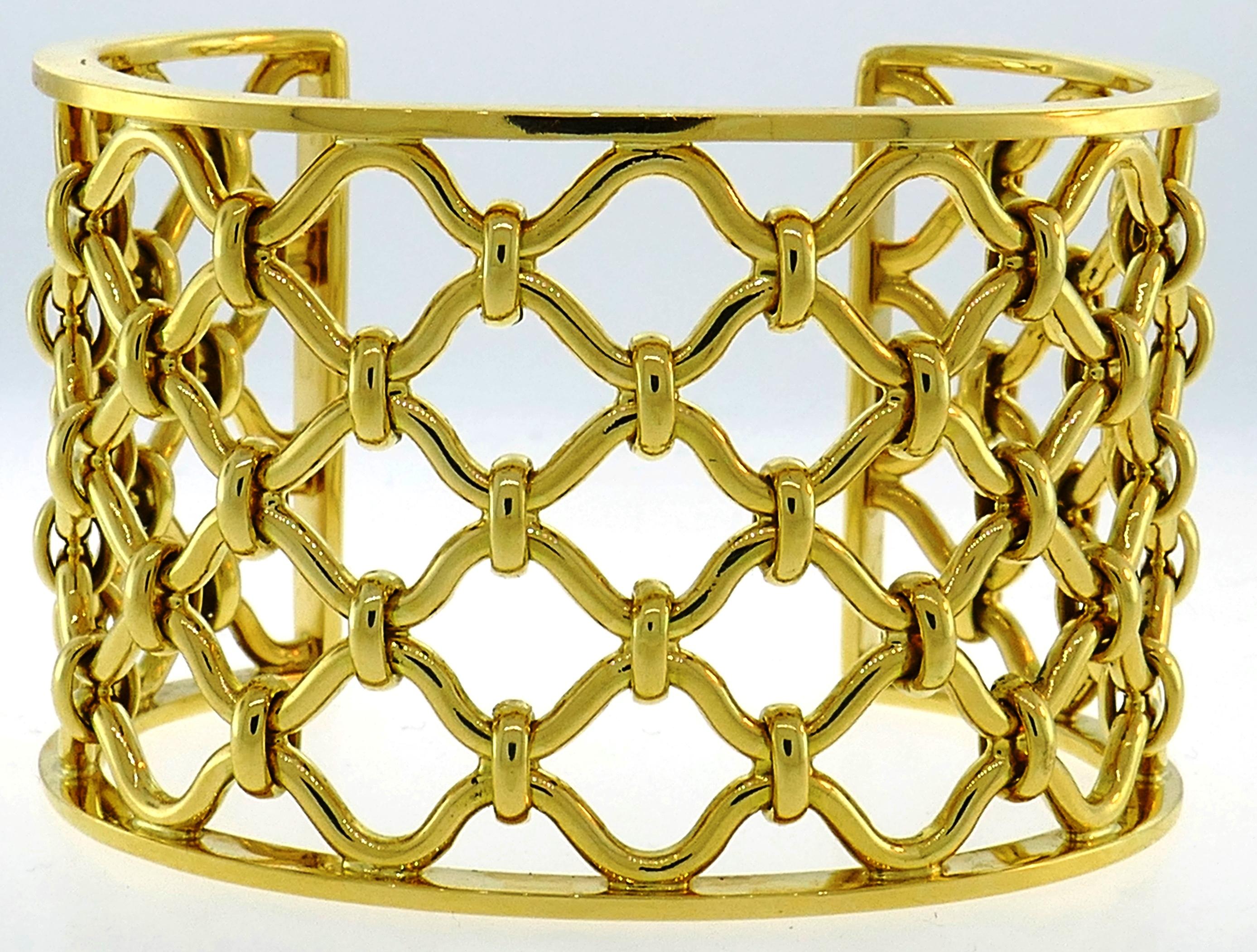 Verdura Kensington Yellow Gold Cuff Bracelet 2