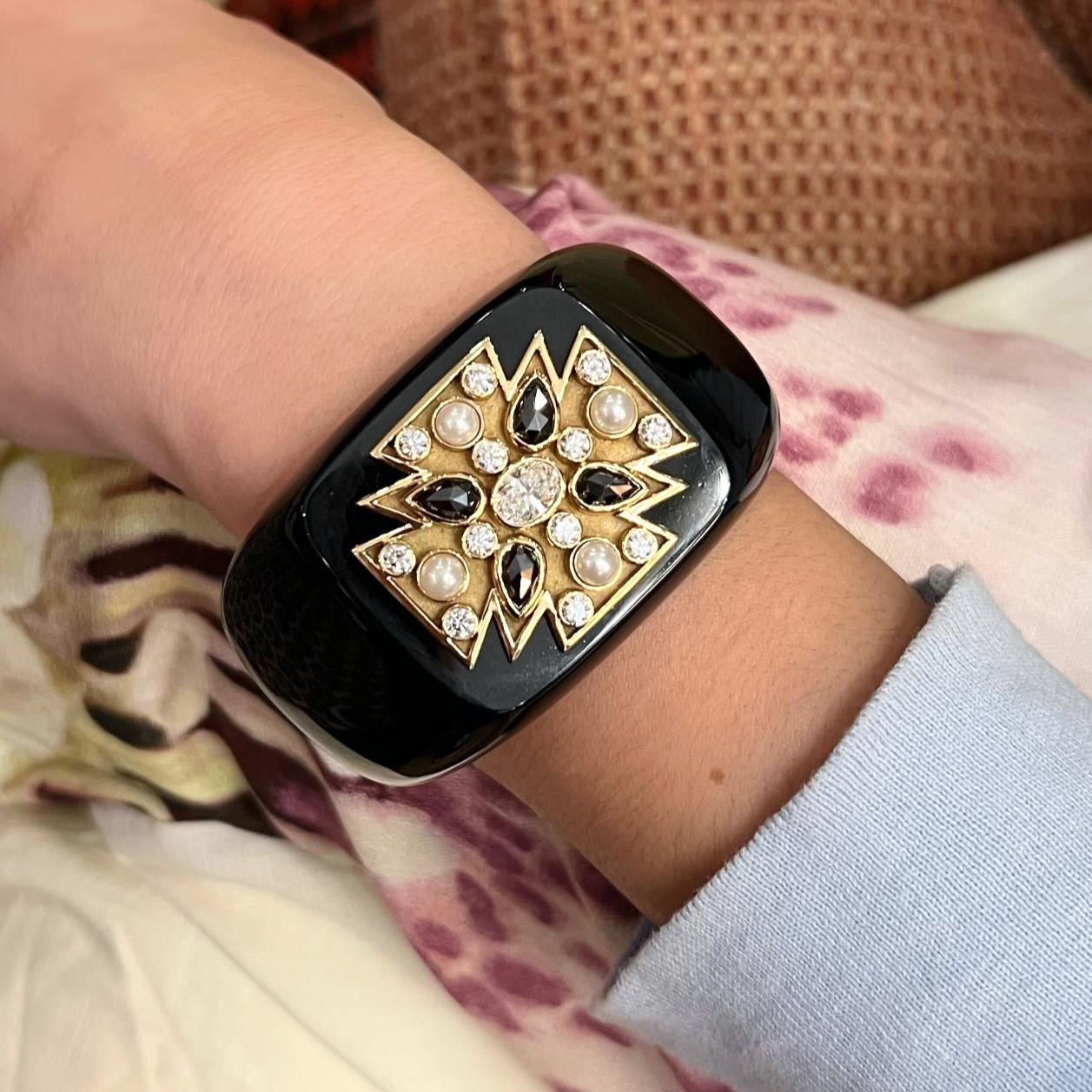 Women's VERDURA Maltese Cross Black Jade Cuff Bracelet For Sale