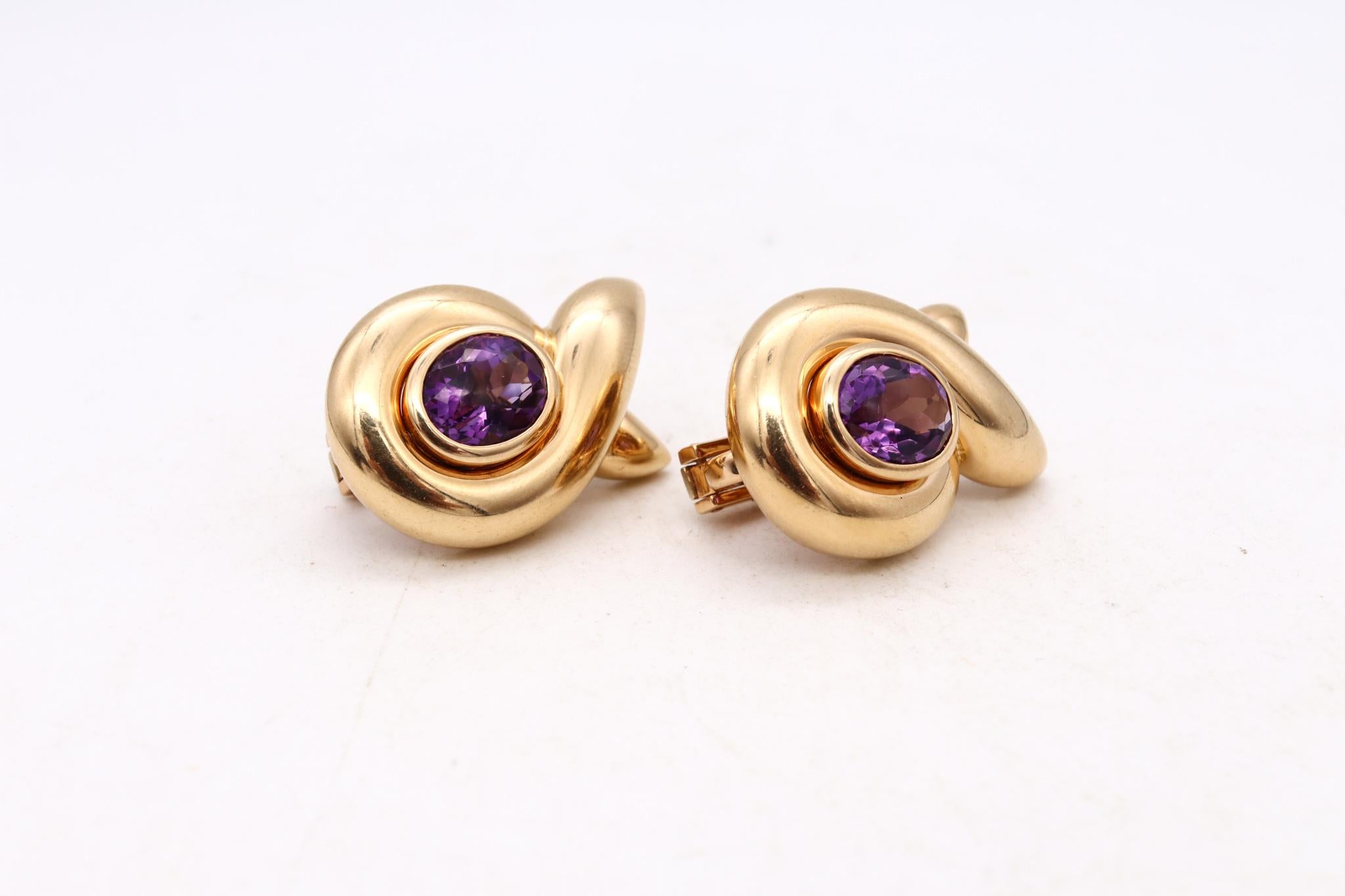 Modernist Verdura Milan 18Kt Yellow Gold Earrings with 11.8 Cts of Vivid Purple Amethyst For Sale