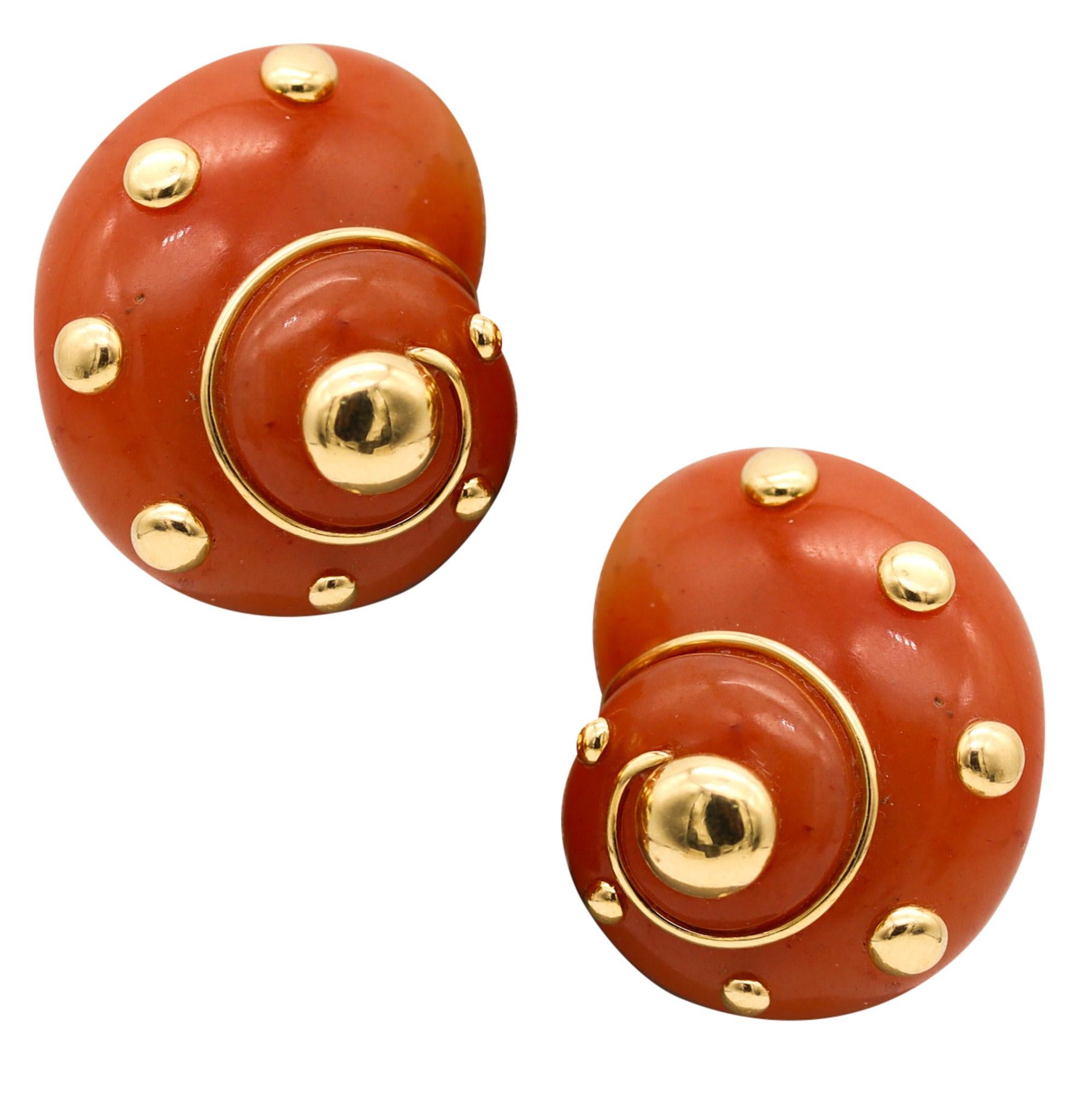 Verdura Milan Dots Clip Earrings 18Kt Yellow Gold With Carved Translucent Agate For Sale