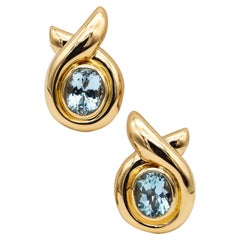 Verdura Milano Convertible Earrings in 18k Yellow Gold with 9.20 Ctw Aquamarines