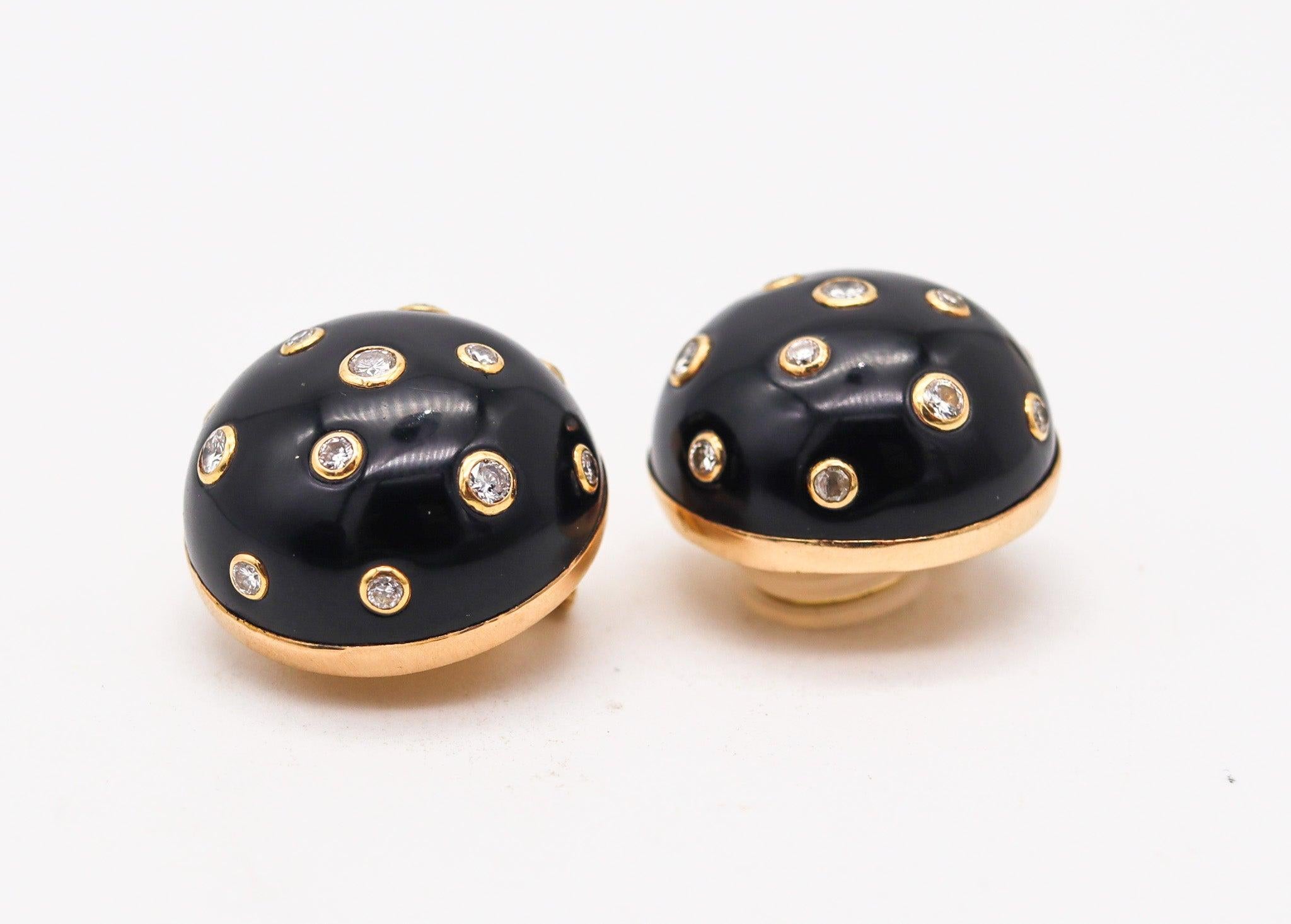 VERDURA Milano Enamel Bombe Clips-On Earrings 18Kt Gold & 1.56 Ctw Diamonds In Excellent Condition For Sale In Miami, FL