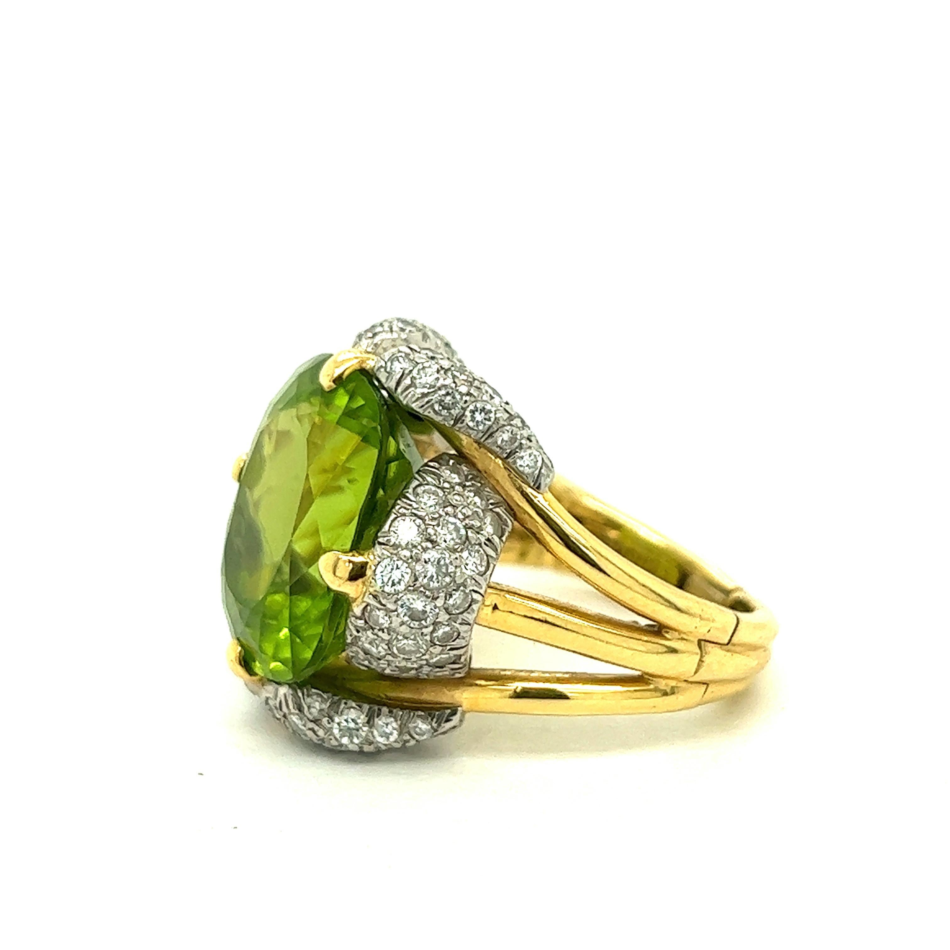 Verdura Peridot Diamond Expandable Ring In Excellent Condition For Sale In New York, NY