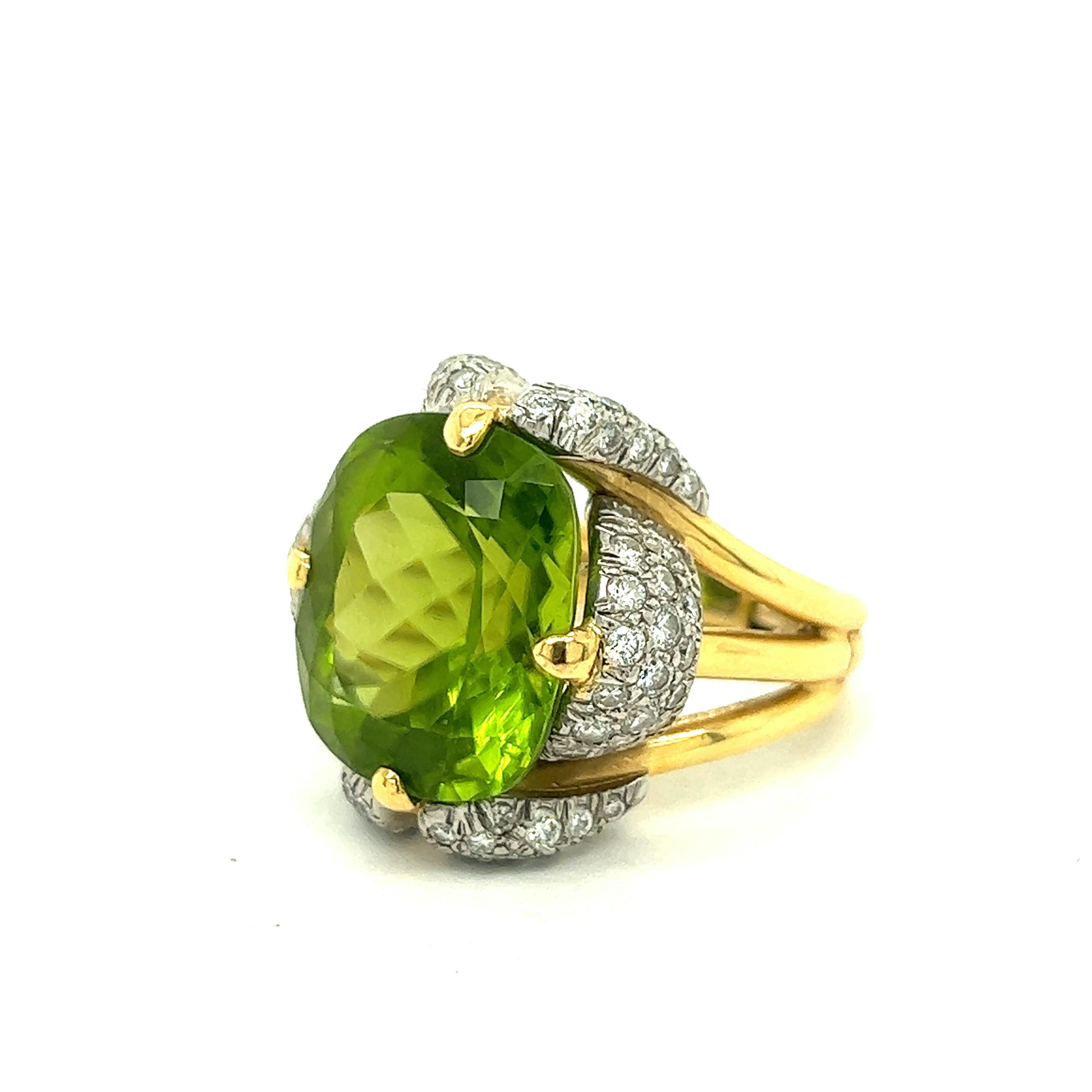 Women's Verdura Peridot Diamond Expandable Ring For Sale