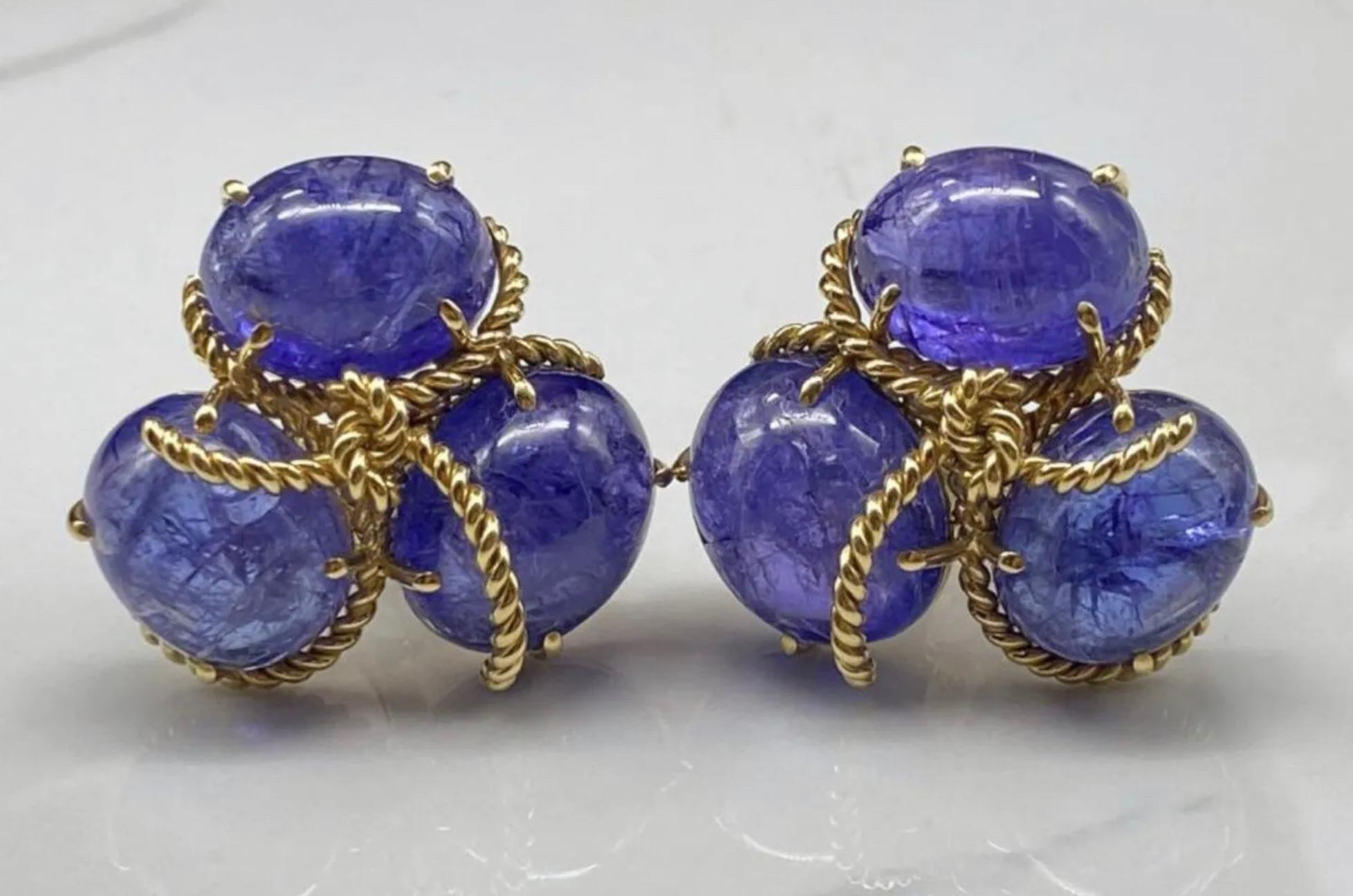 Verdura Polished Stone Tanzanite & 18k Rope Gold Earring with Box Retail $34, 500 In Good Condition For Sale In Perry, FL