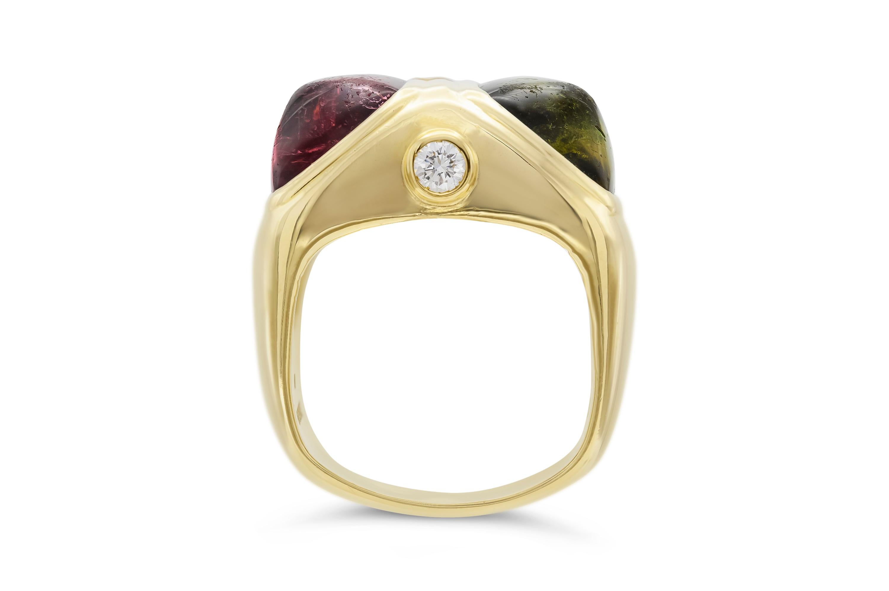 Red and Green Sugarloaf Tourmaline Ring In Good Condition For Sale In New York, NY