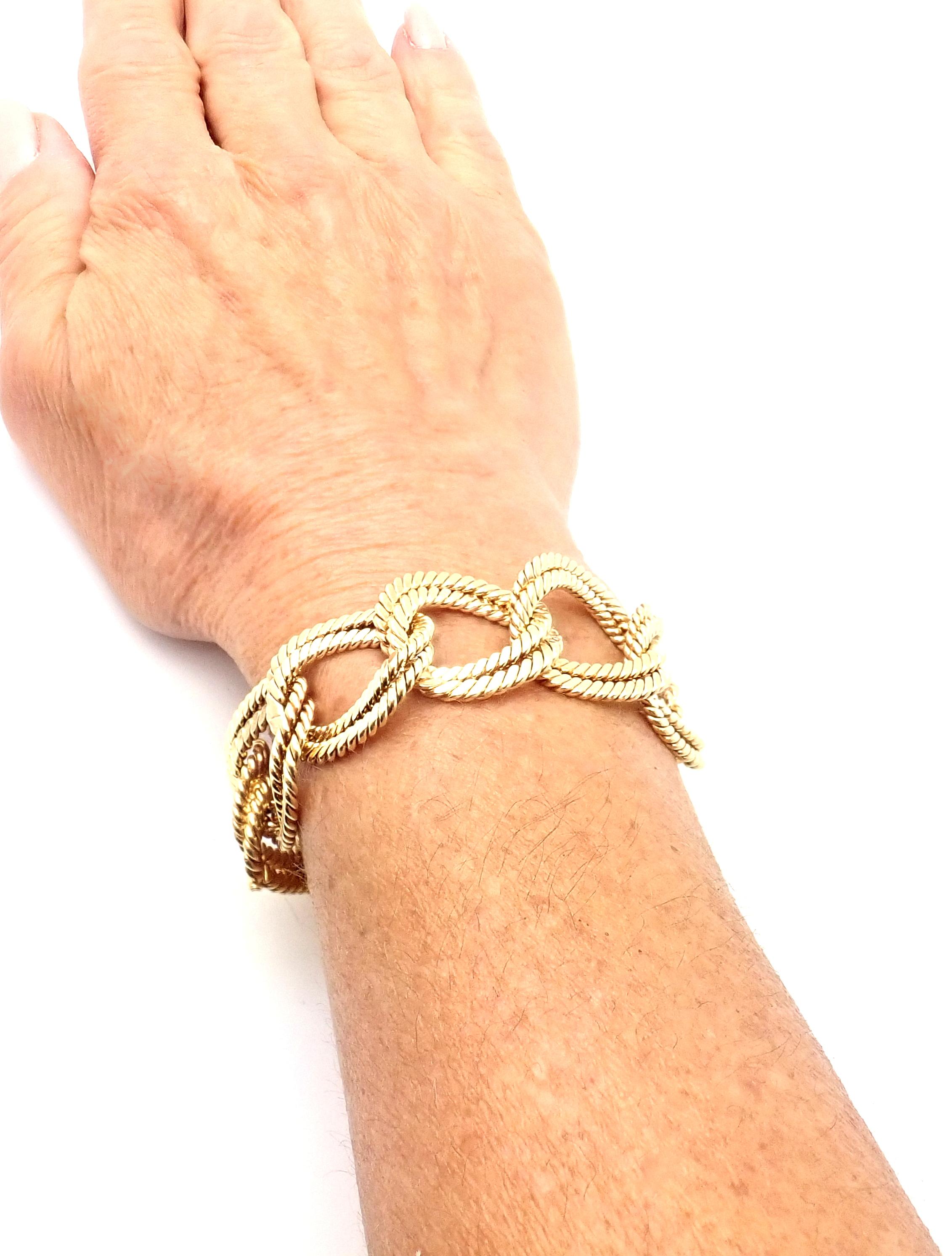 Verdura Rope Link Yellow Gold Bracelet In Excellent Condition For Sale In Holland, PA