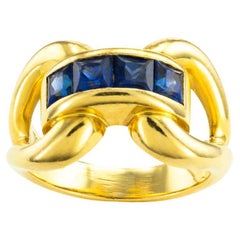 Vintage Verdura Sapphire Yellow Gold Ring