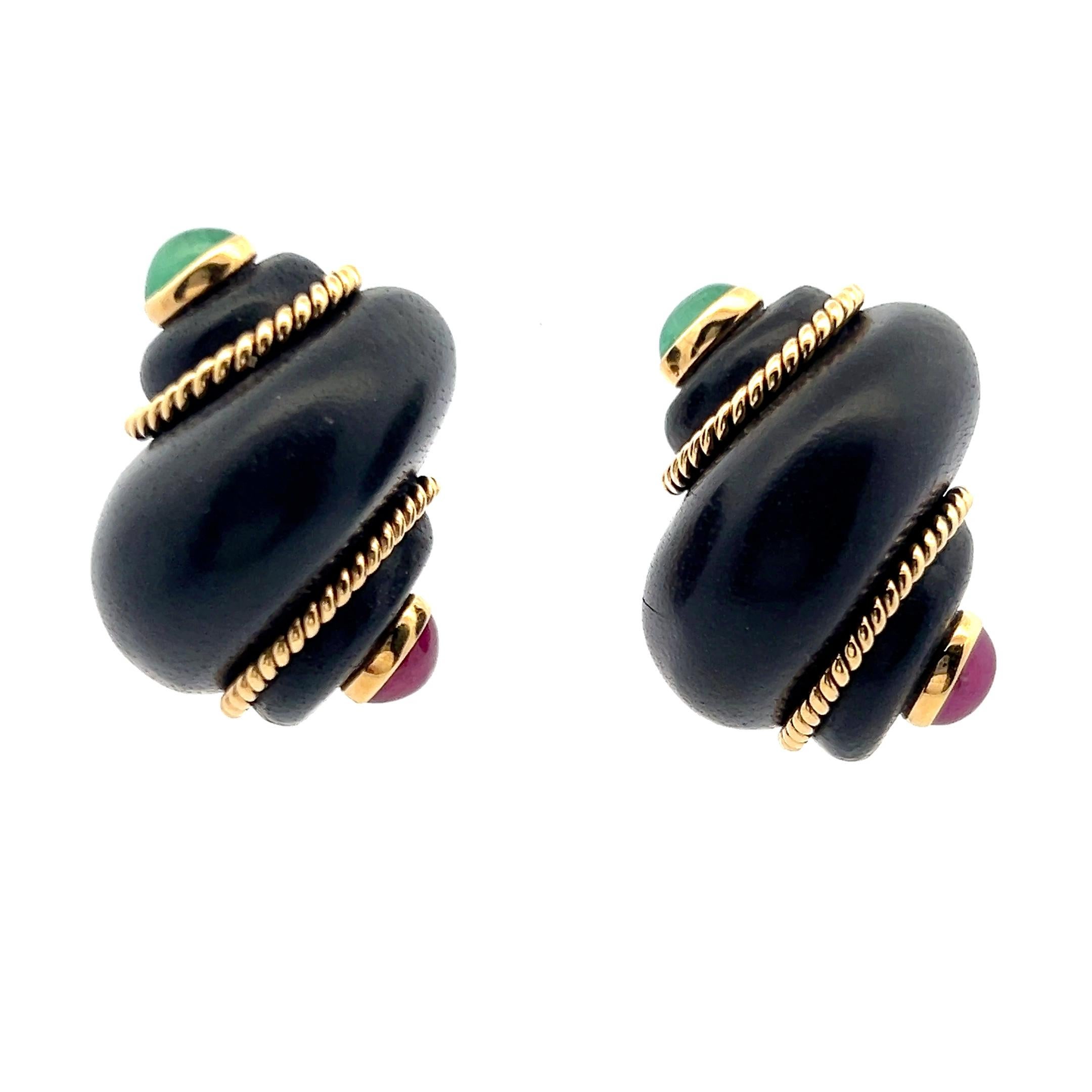 Verdura Shell 1.50 Carat Emerald 1.50 Carat Ruby 18K YG Clip On Earrings For Sale 4