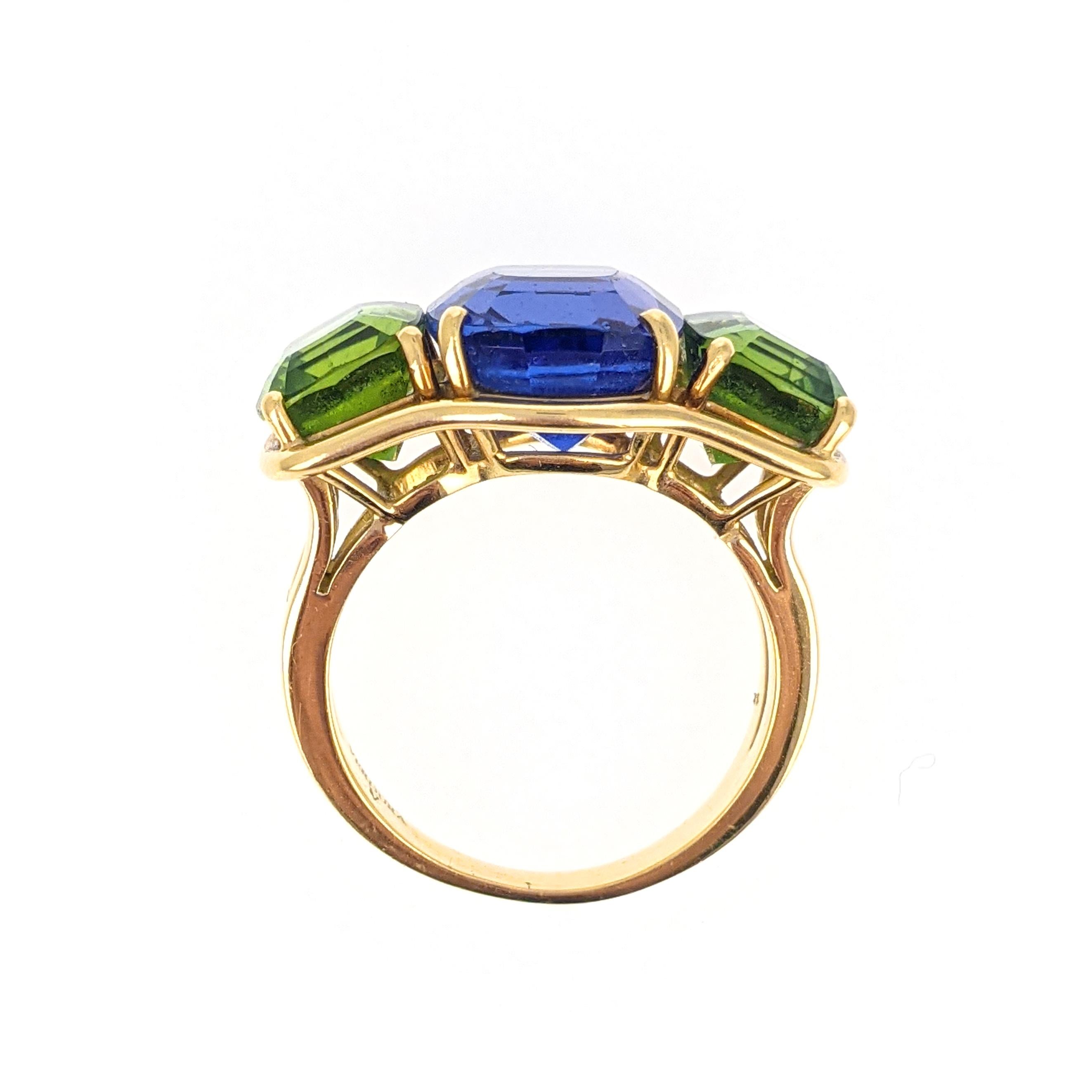 Verdura Tanzanite Tourmaline Yellow Gold Three-Stone Ring For Sale 1