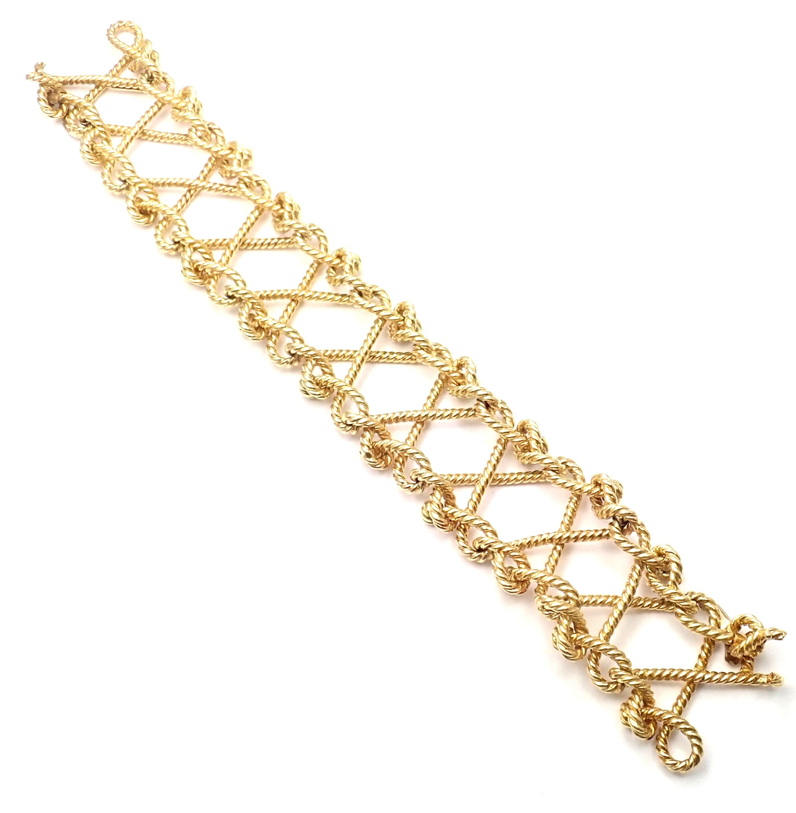 Verdura Twisted Rope Openwork Wide Yellow Gold Link Bracelet For Sale 1