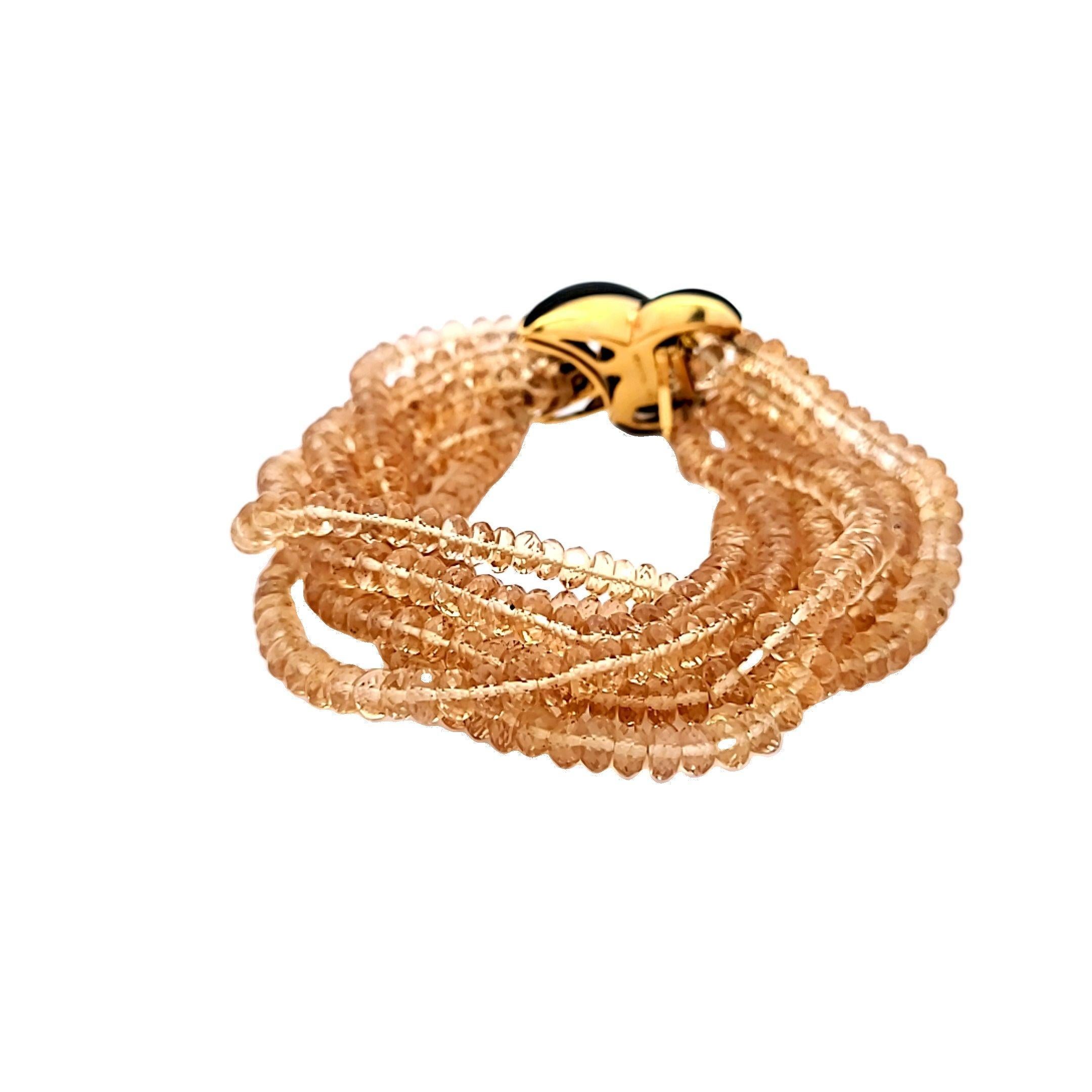 Verdura Bracelet vintage en or jaune 18 carats avec onyx 84,70 grammes Bon état - En vente à New York, NY