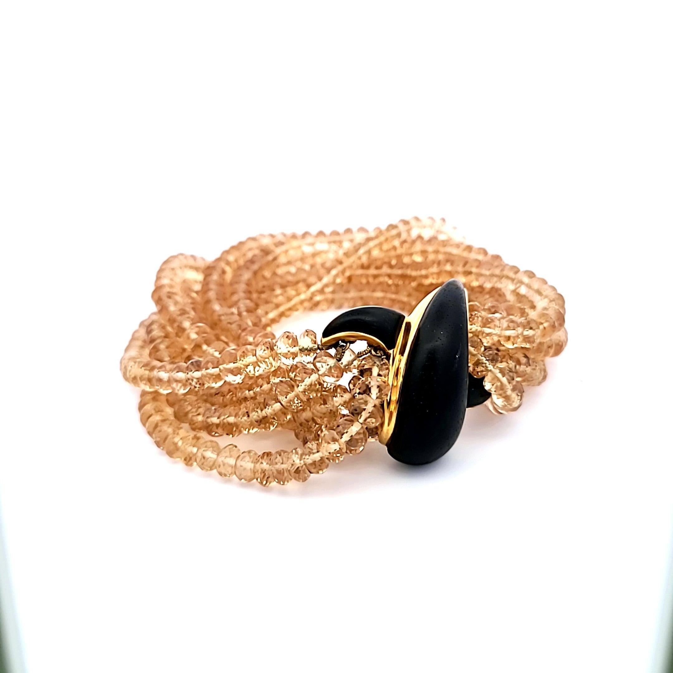 Verdura Bracelet vintage en or jaune 18 carats avec onyx 84,70 grammes en vente 1
