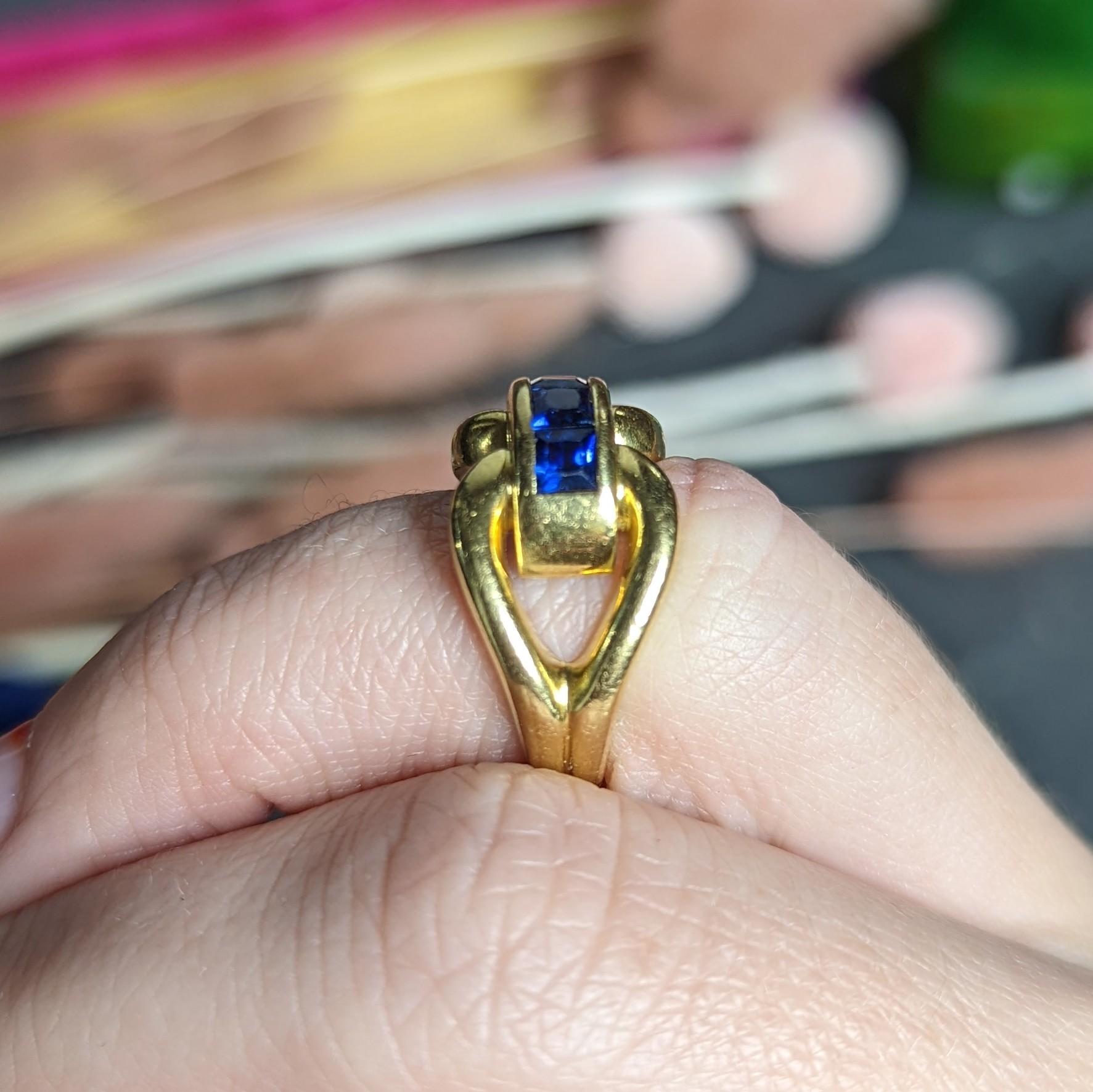 Verdura Vintage Sapphire 18 Karat Yellow Gold Horsebit Channel Ring 4