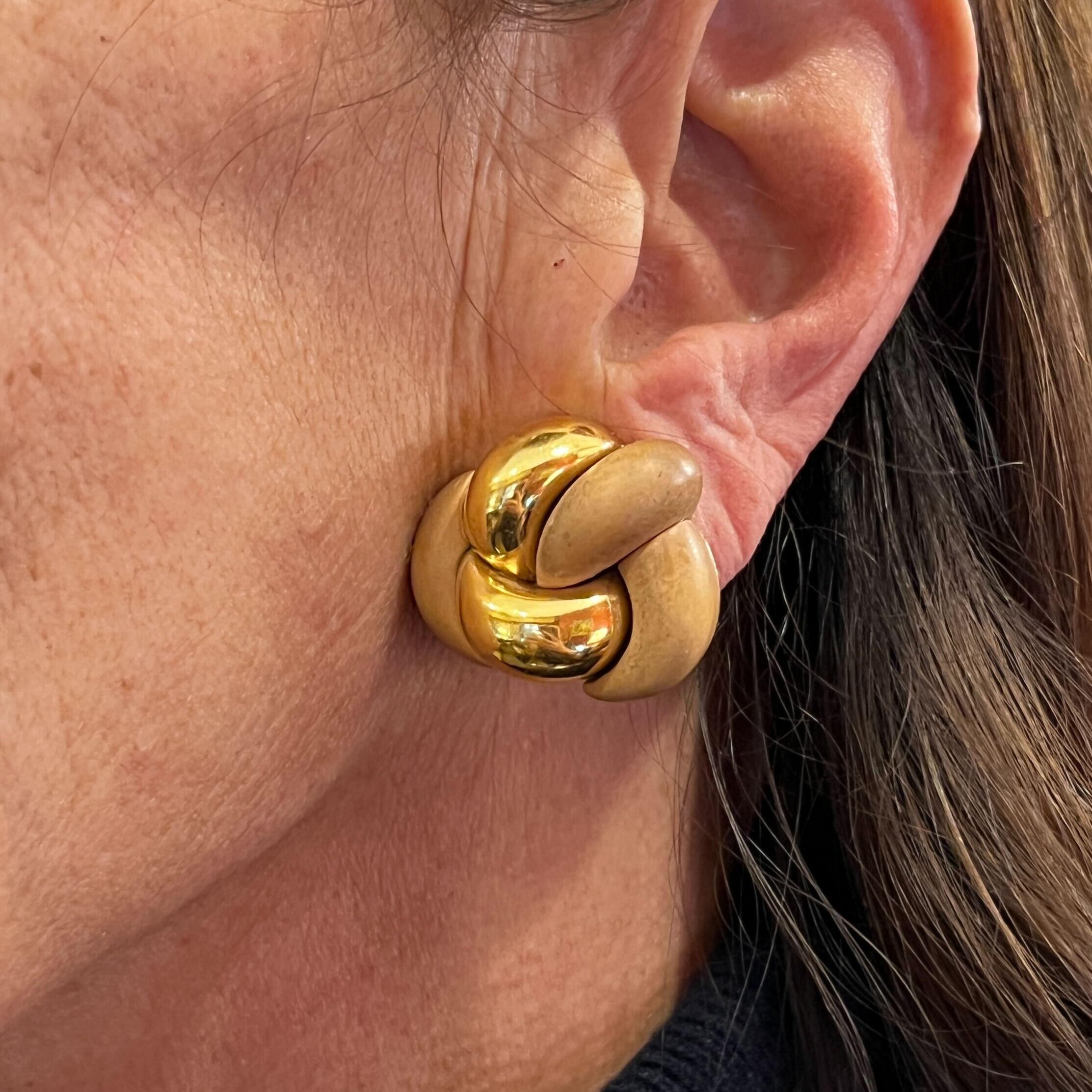 Pendientes VERDURA Oro Amarillo y Sándalo 1