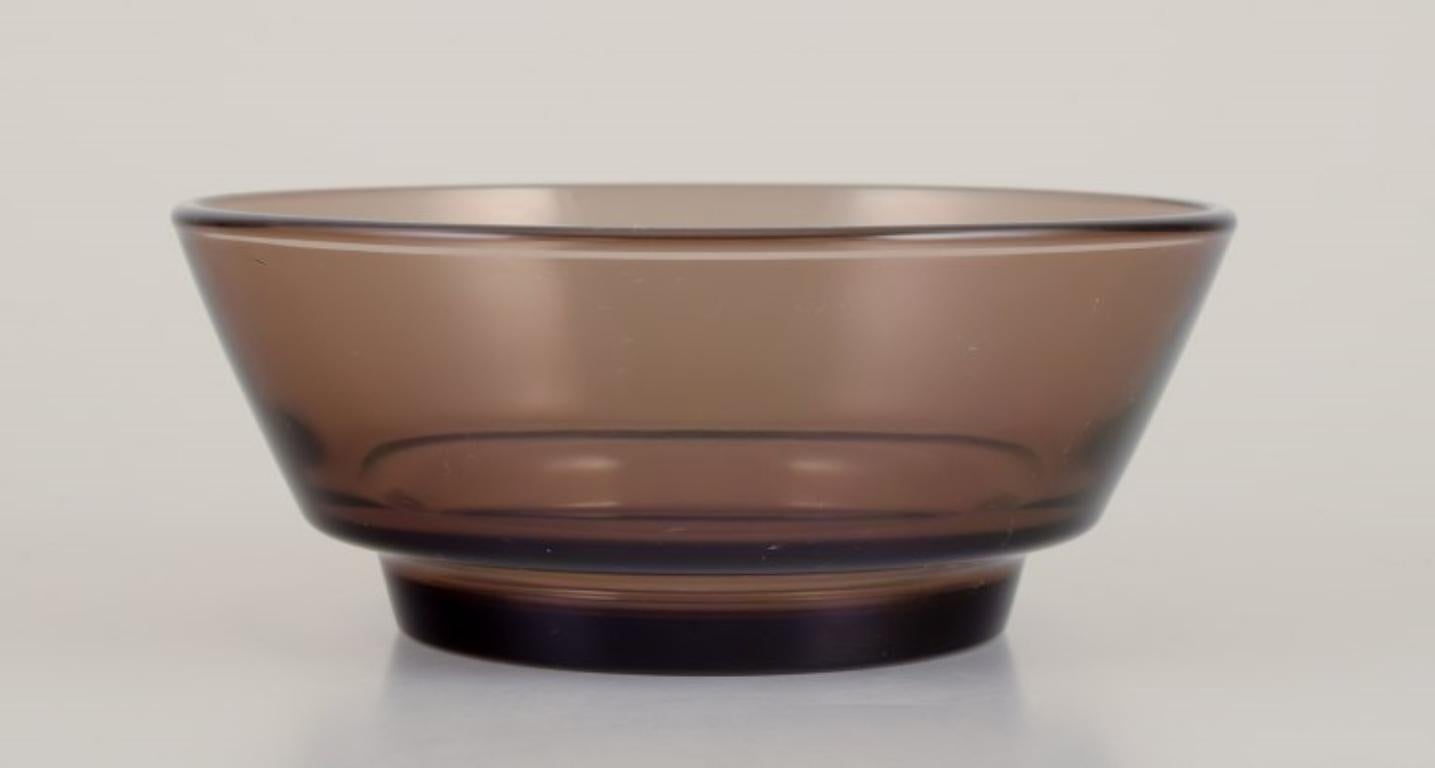 French Vereco, France. Set of six bowls in smoked art glass. For Sale