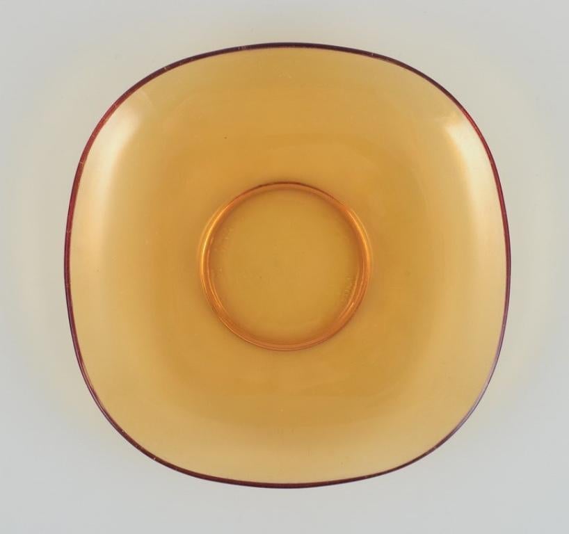 Vereco, France. Six-person tea set in amber glass. Modernist design.  For Sale 2