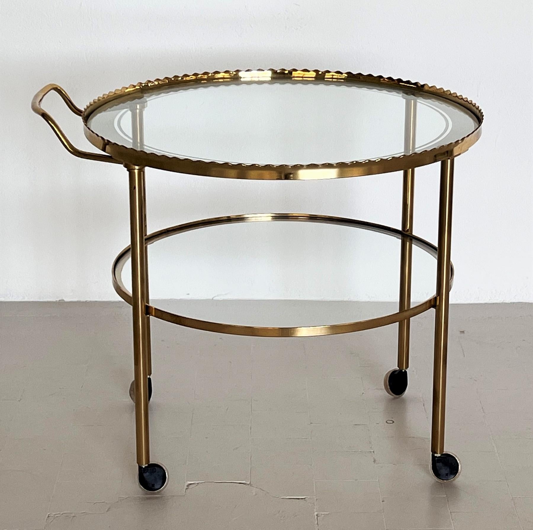 Vereinigte Werkstätten Wagen oder Barwagen aus Messing und Glas, 1970er Jahre (Moderne der Mitte des Jahrhunderts) im Angebot
