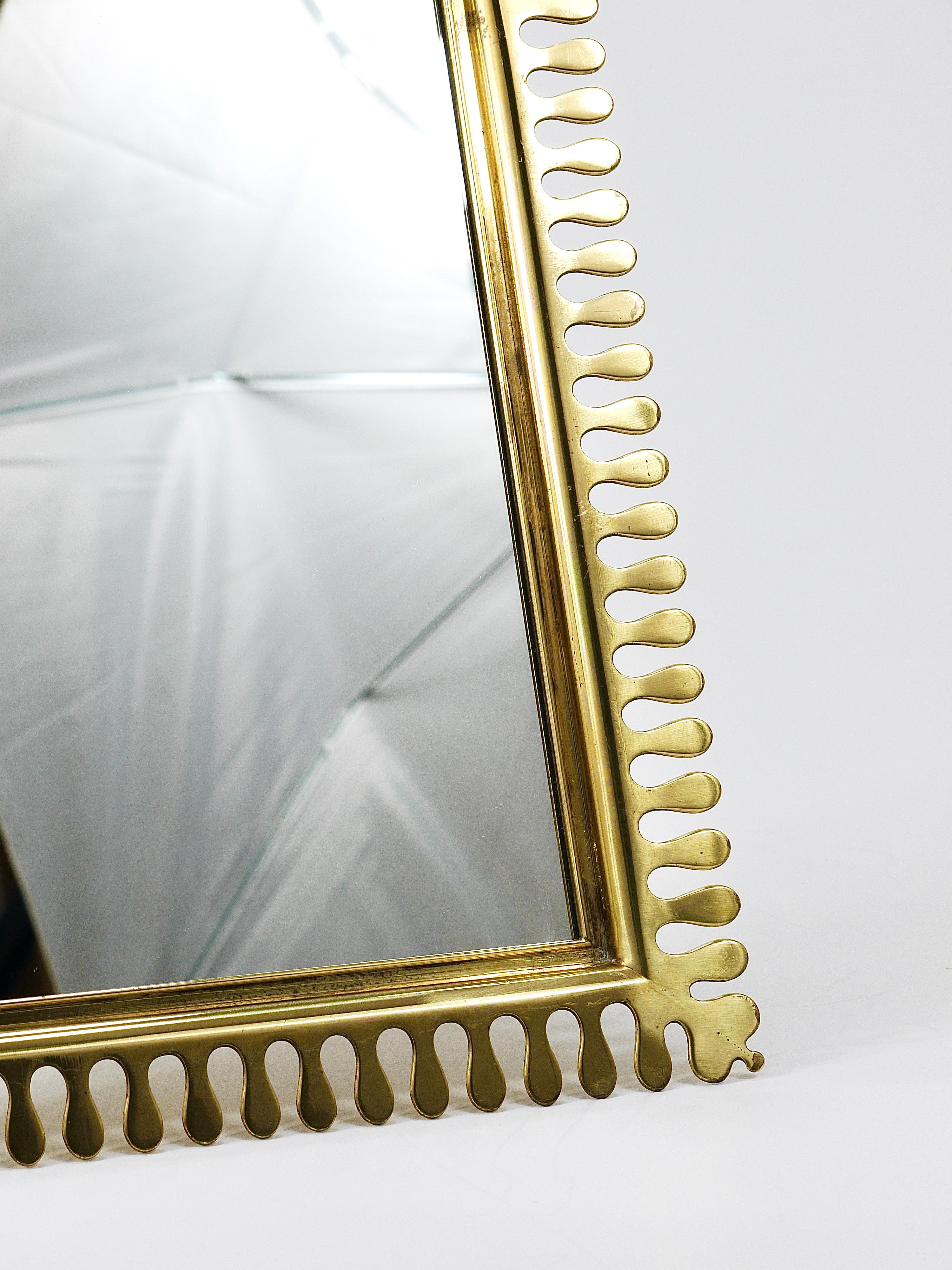 Vereinigte Werkstätten Mid-Century Brass Vanity Table Wall Mirror, Germany, 1970 7