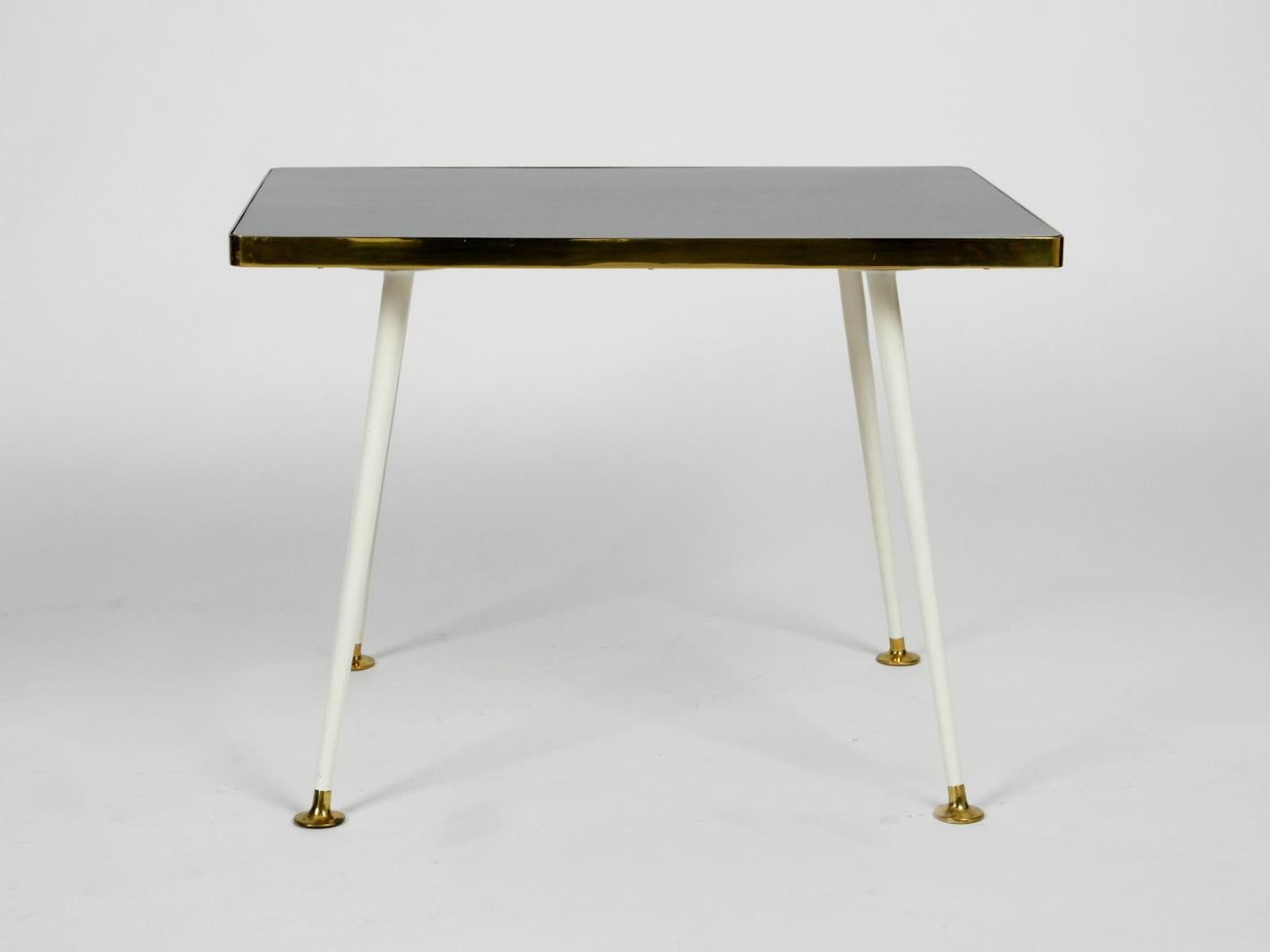 Vereinigte Werkstätten Mid-Century Modernist Side Table Made of Wood and Metal In Good Condition In München, DE