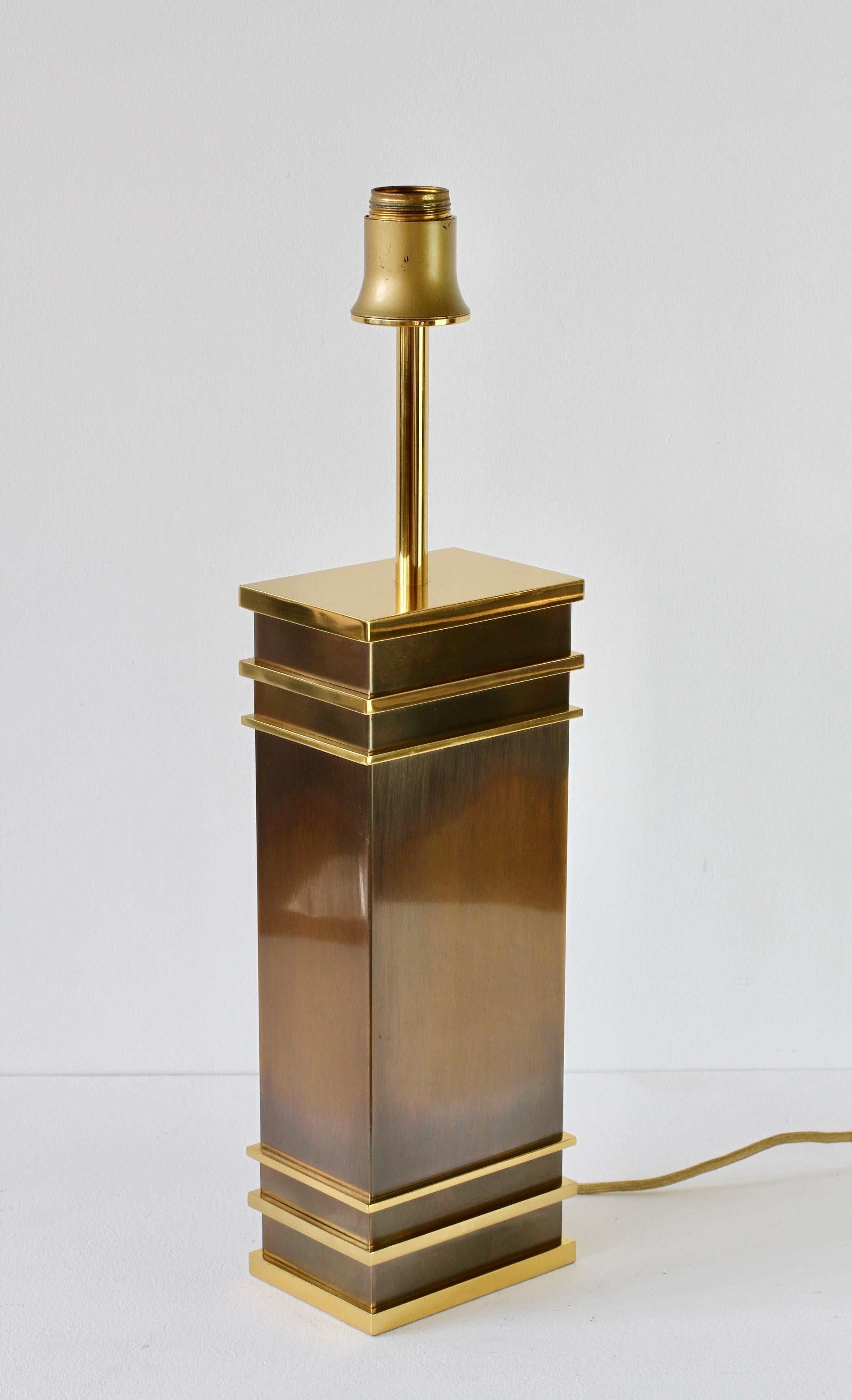 Vereinigte Werkstätten Patinated Bronze and Brass Maison Jansen Style Table Lamp For Sale 6