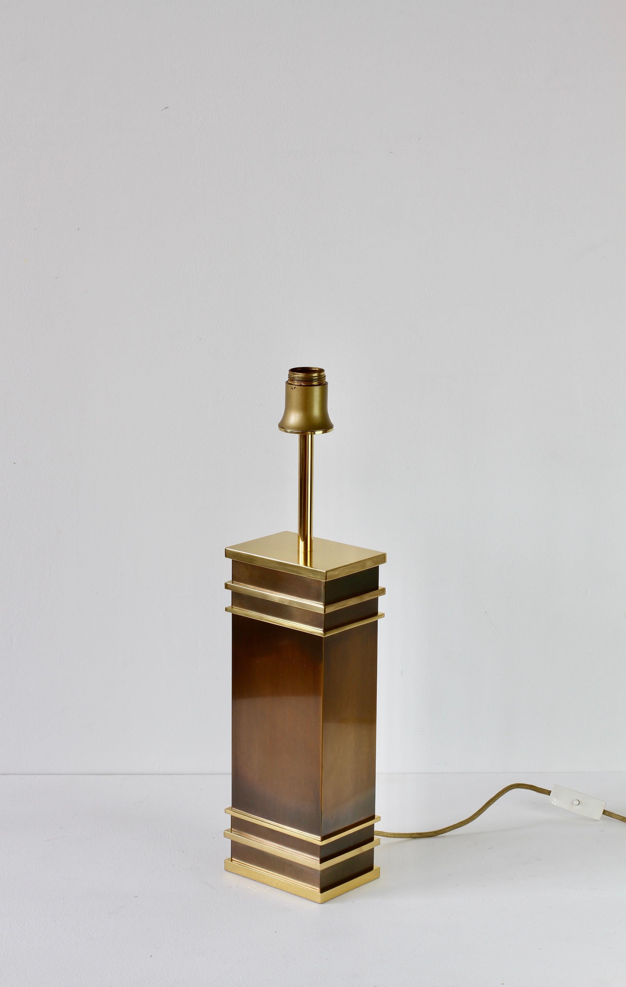 Vereinigte Werkstätten Patinated Bronze and Brass Maison Jansen Style Table Lamp For Sale 9