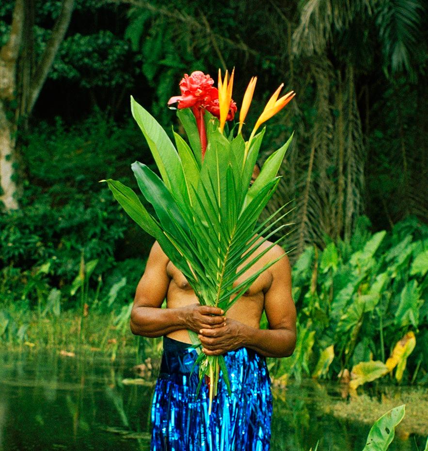 Mama Wata - Édition de photographies de paysages et de portraits d'animaux du 21e siècle - Photograph de Verena Prenner