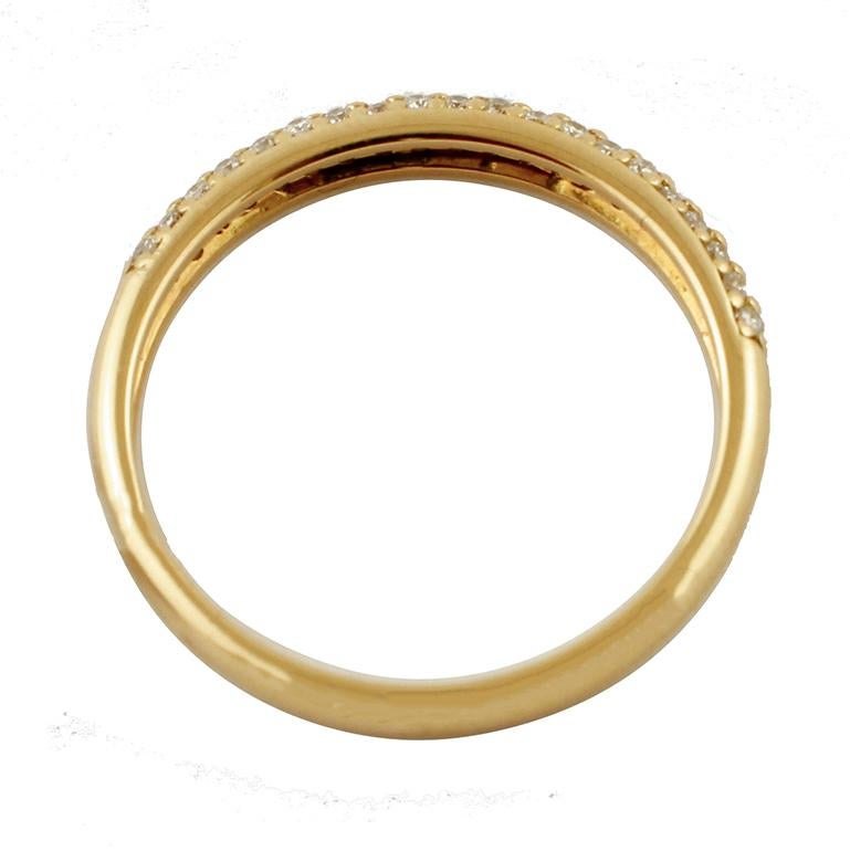 Modern Veretta Diamonds 18 Karat Yellow Gold Ring For Sale