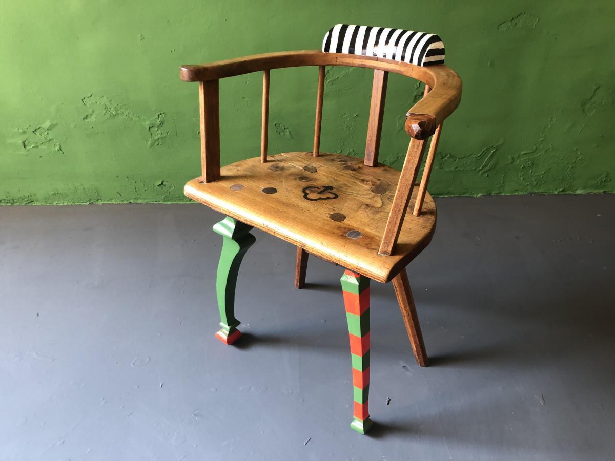 Vergangenheit Schmiedet Zukunft Chair by Markus Friedrich Staab
One of a Kind
Dimensions: D 37 x W 58 x H 78 cm.
Materials: Wood, paint, lacquer.

Bavarian Armchair ca. 1860, contemporized to be a contemporary sculptural design piece. Two legs added