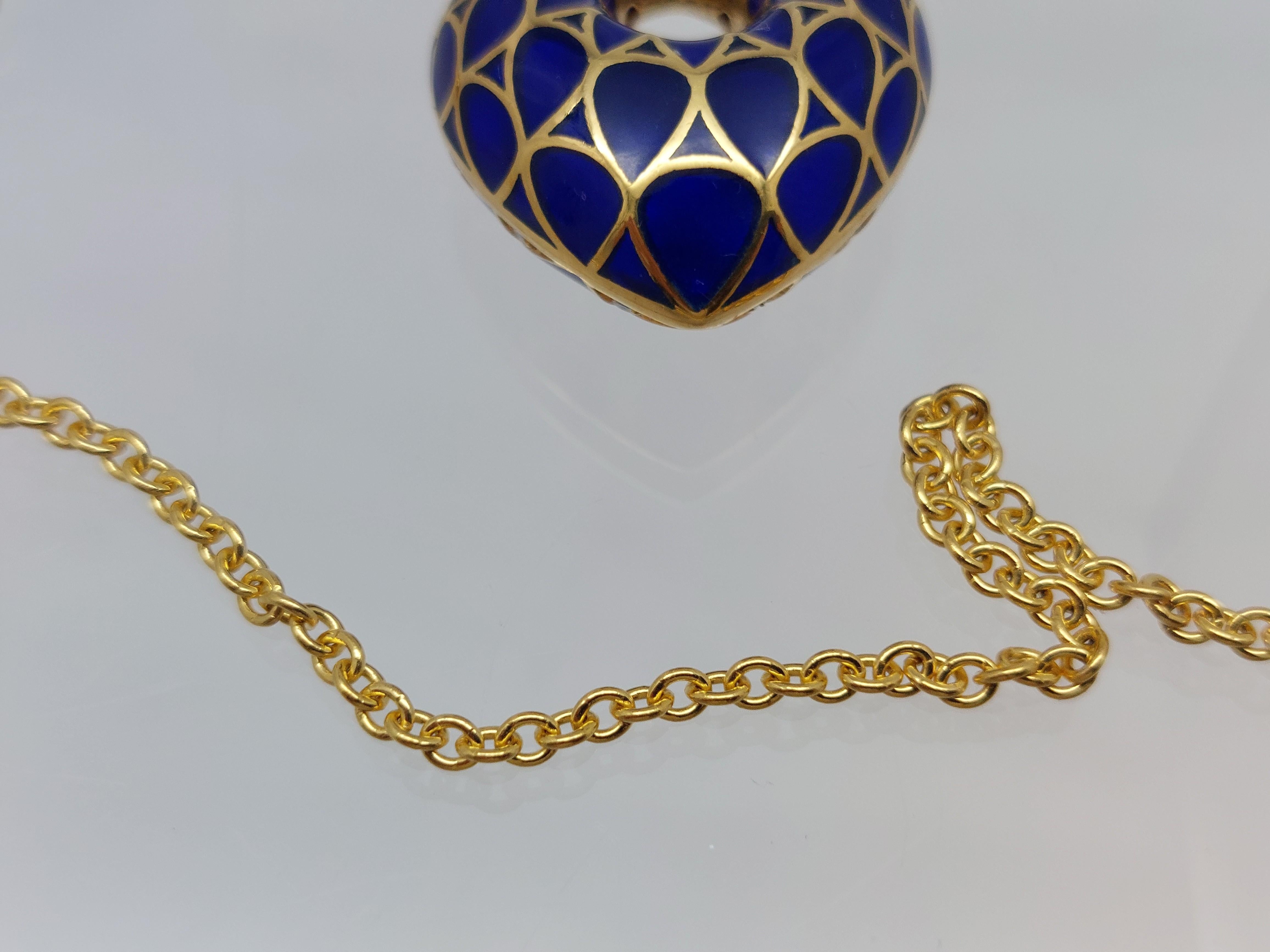 Vergano Corp Collier coeur en émail et diamants 18KT en vente 7